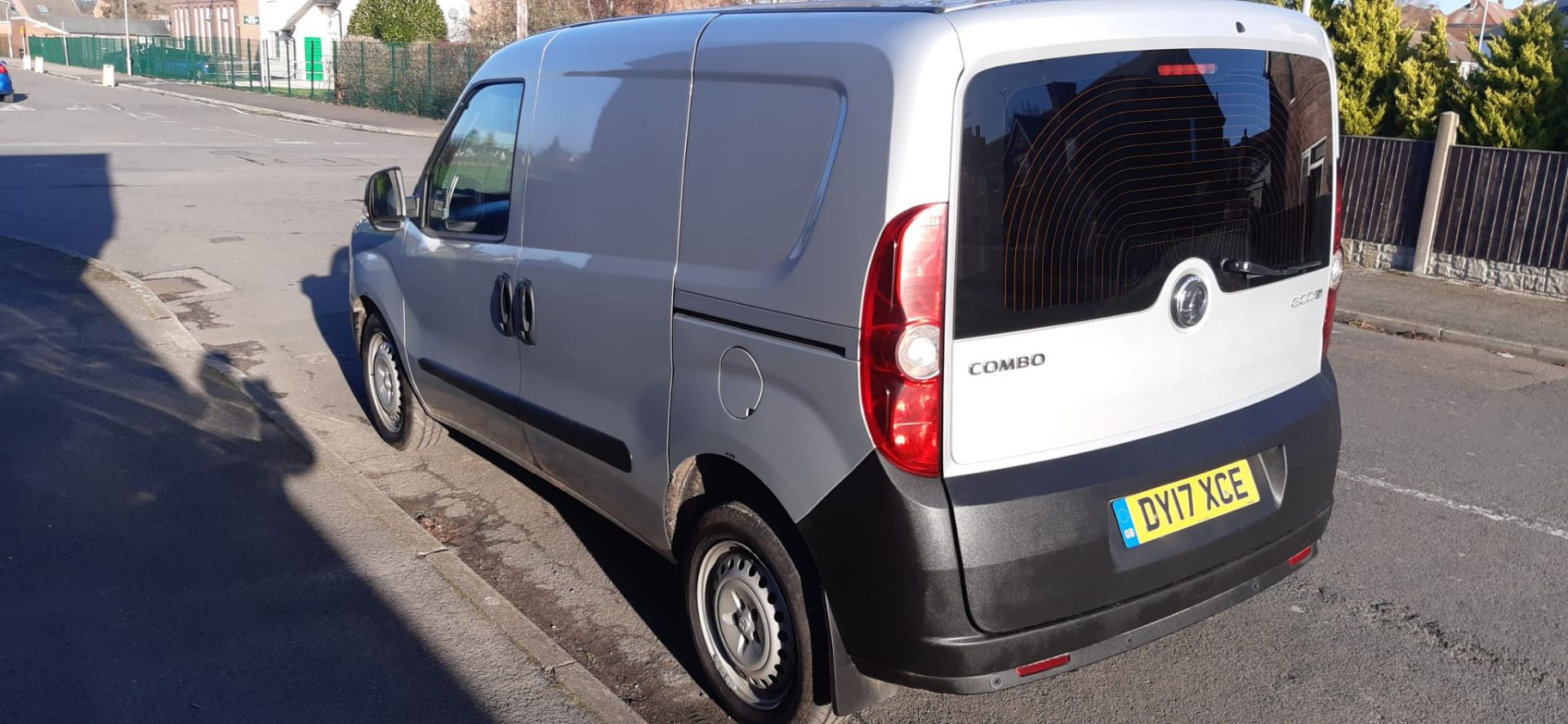 2017 VAUXHALL COMBO 2300 CDTI ECOFLEX S/S SILVER PANEL VAN, 102K MILES *PLUS VAT* - Image 3 of 12