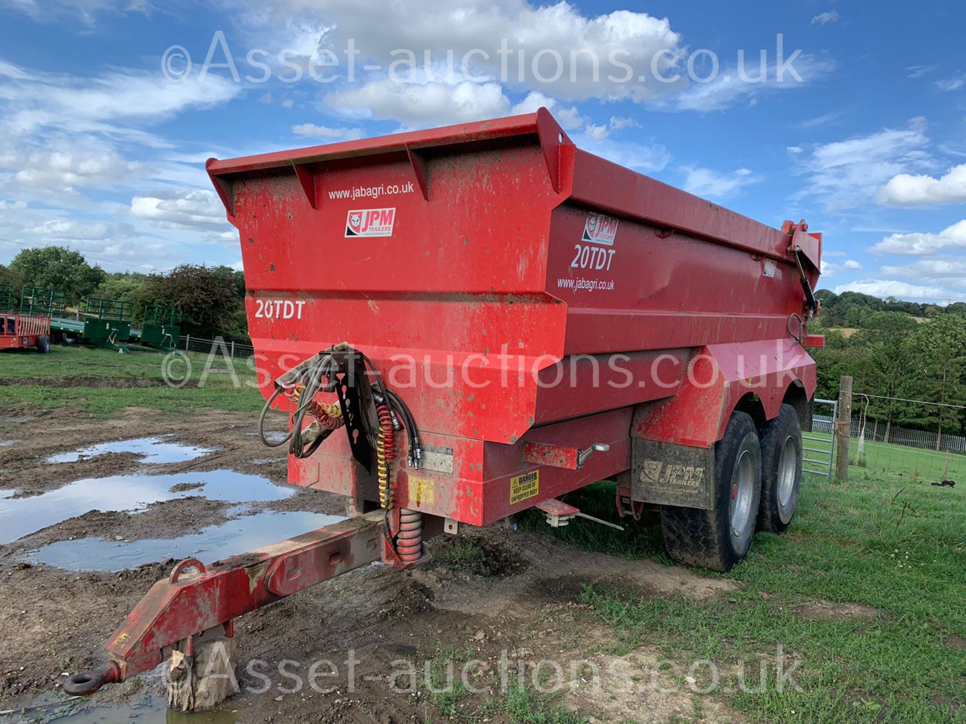 20 TONNE DUMP TRAILER, TYRES GOOD. NOT HAD MUCH WORK, SPRUNG DRAWBAR, ONE AIR, YEAR 2018 *PLUS VAT* - Image 5 of 7