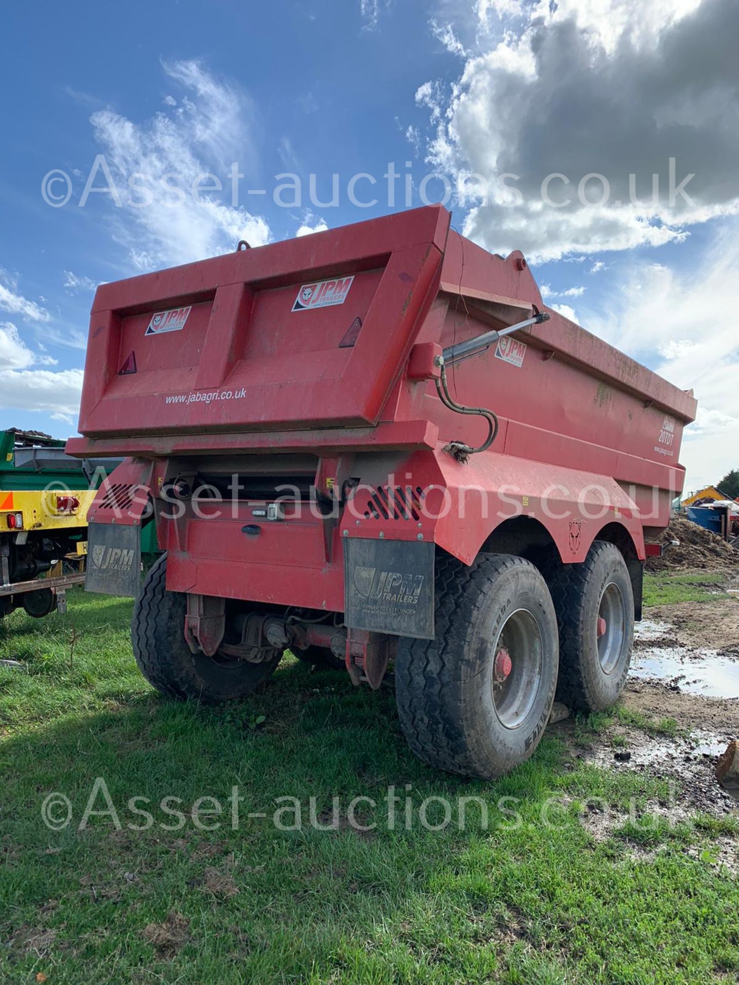 20 TONNE DUMP TRAILER, TYRES GOOD. NOT HAD MUCH WORK, SPRUNG DRAWBAR, ONE AIR, YEAR 2018 *PLUS VAT* - Image 4 of 7