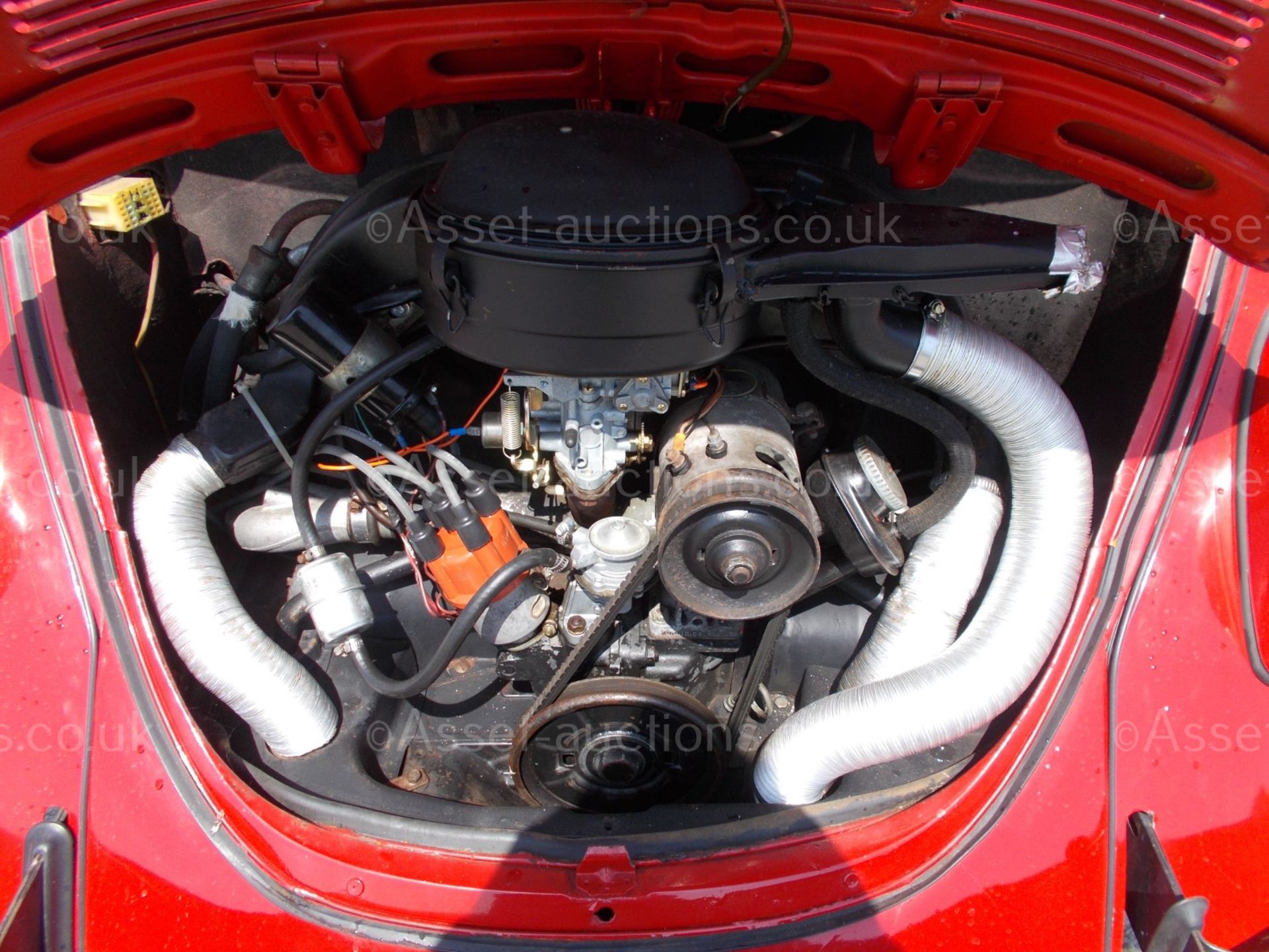 1972 (K) VOLKSWAGEN BEETLE CONVERTIBLE, 1600 TWIN PORT ENGINE, 4 SPEED MANUAL GEARBOX, LHD *NO VAT* - Image 12 of 24