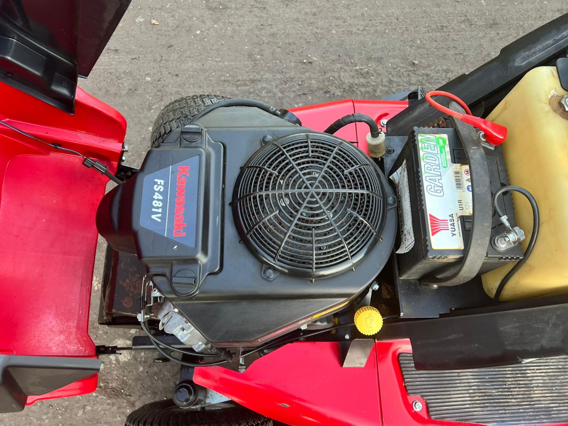 2016 WESTWOOD/COUNTAX 60 RIDE ON LAWN MOWER WITH PGC, SHOWING A LOW 102 HOURS *NO VAT* - Image 8 of 8