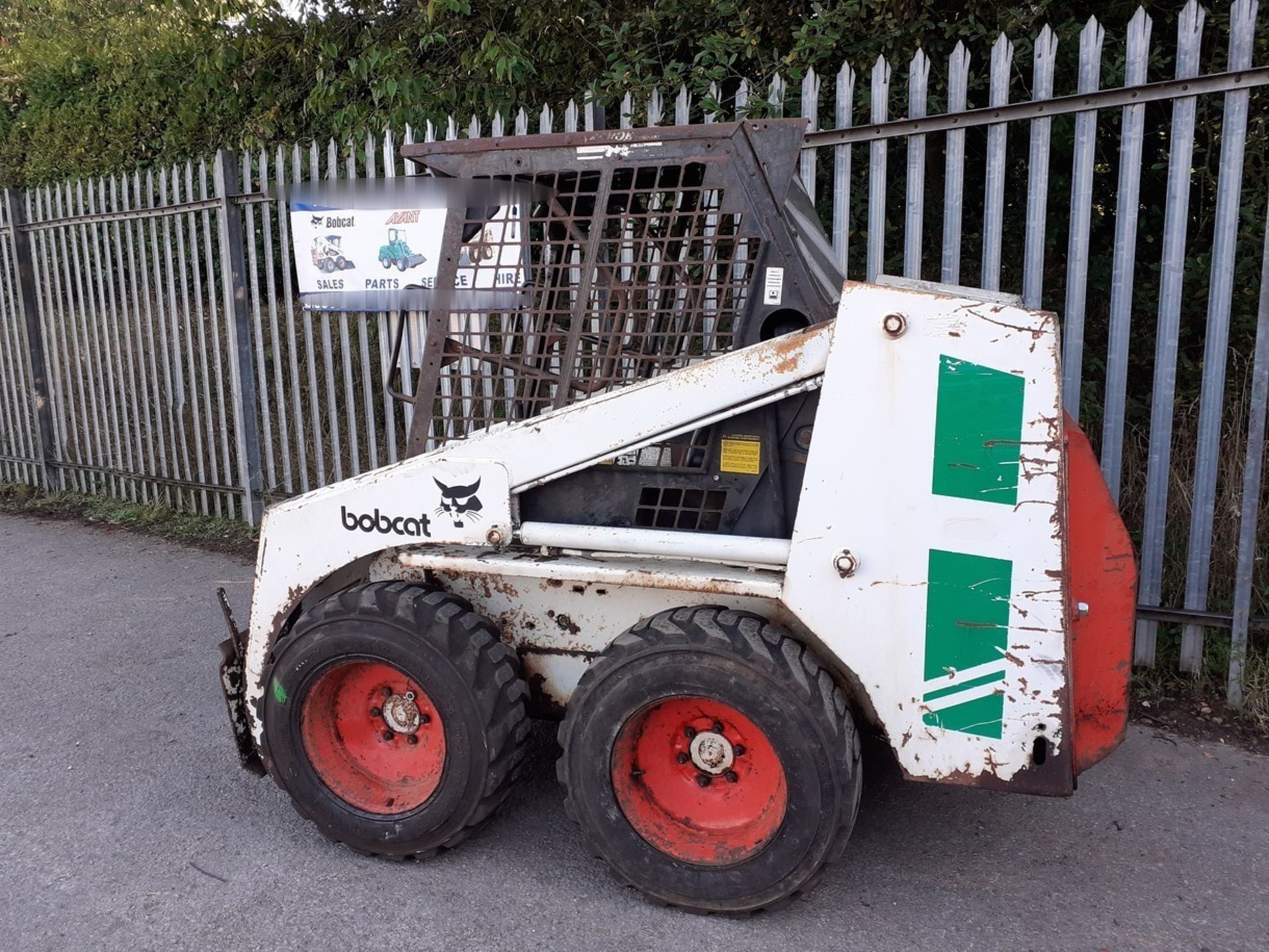 BOBCAT 643 SKID STEER, 5444 HOURS, USED CONDITION - STRAIGHT OFF A FARM *PLUS VAT* - Image 3 of 6
