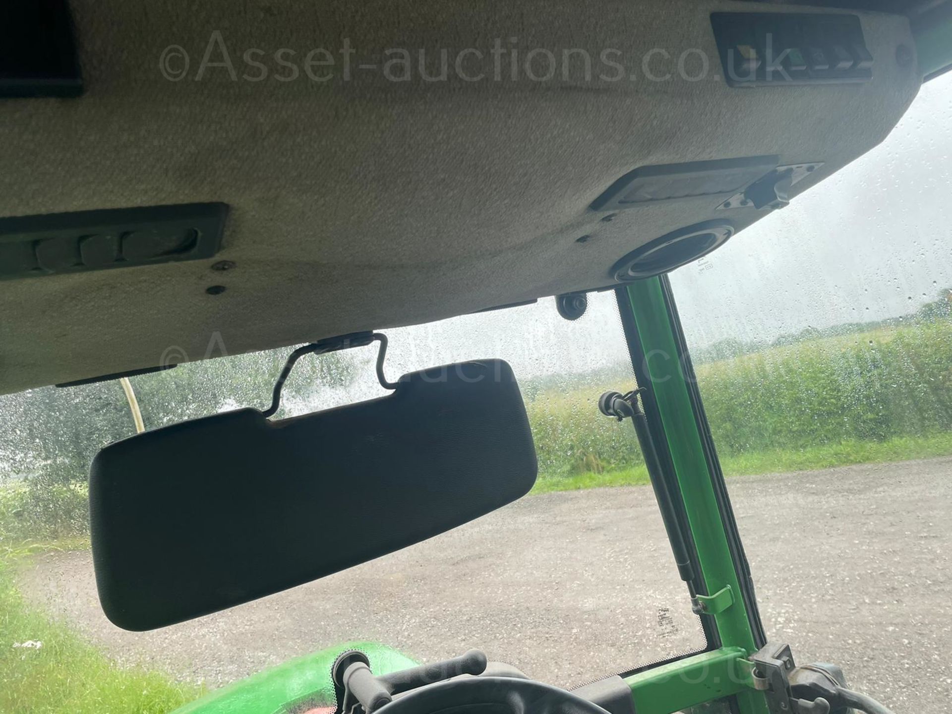 JOHN DEERE 4300 HST TRACTOR, RUNS AND DRIVES, CABBED, 32hp, ROAD KIT, HYDROSTATIC *PLUS VAT* - Image 9 of 13