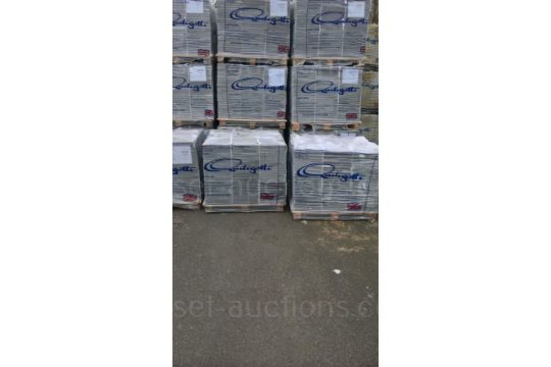 1 PALLET OF BRAND NEW GREY TERRAZZO COMMERCIAL TILES Z30099, COVERS 24 SQUARE YARDS *PLUS VAT* - Image 2 of 3