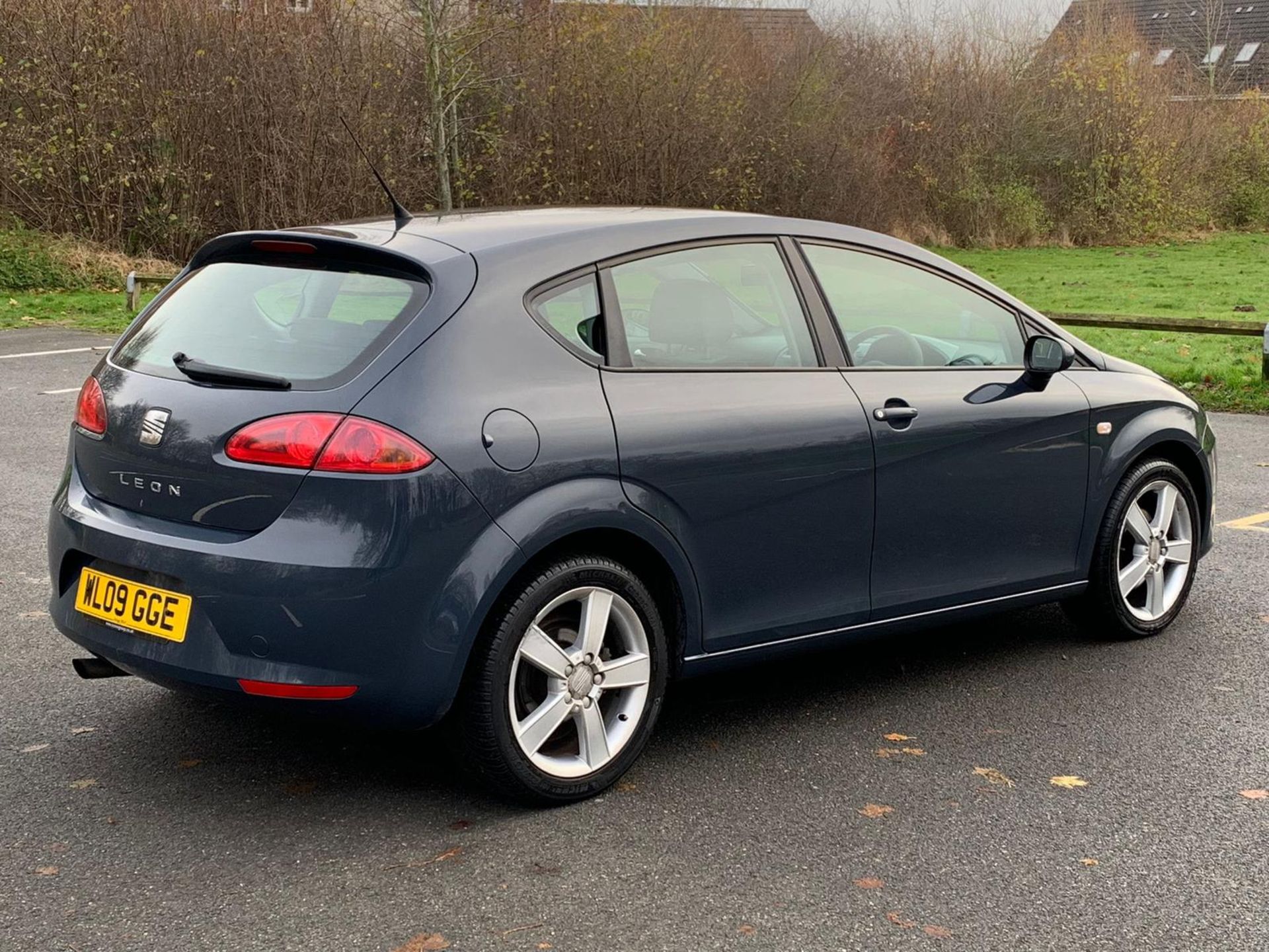 2009 SEAT LEON EMOCION 1.9 TDI GREY HATCHBACK, 109K MILES WITH FULL SERVICE HISTORY *NO VAT* - Image 6 of 11