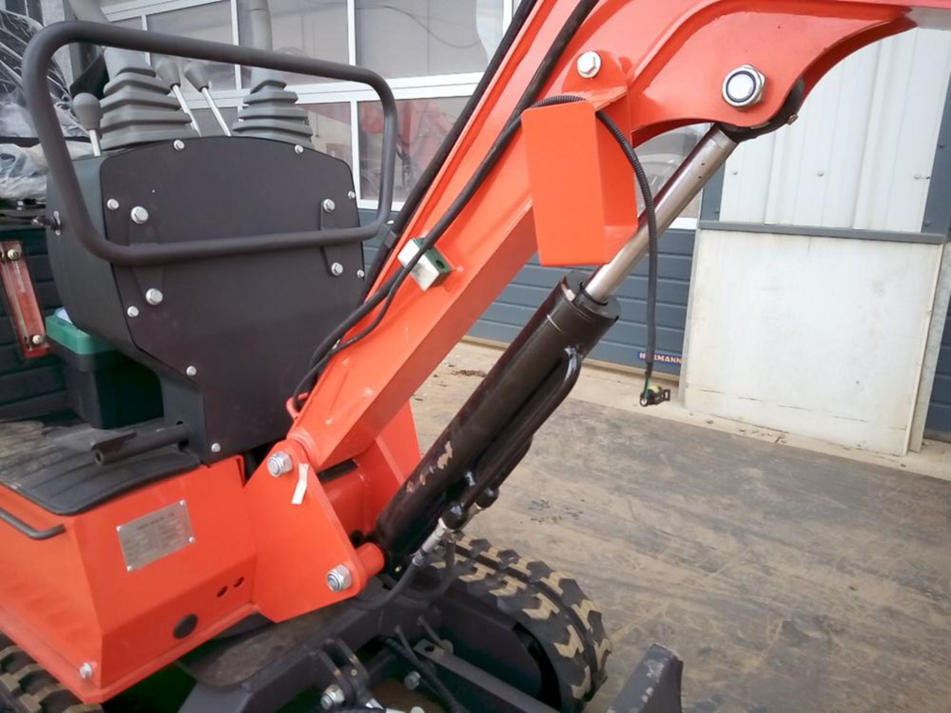 BRAND NEW 2021 RHINOCEROS MINI DIGGER XN10, 2 KEYS, C/W 1yr MANUFACTURES WARRANTY *PLUS VAT* - Image 9 of 13