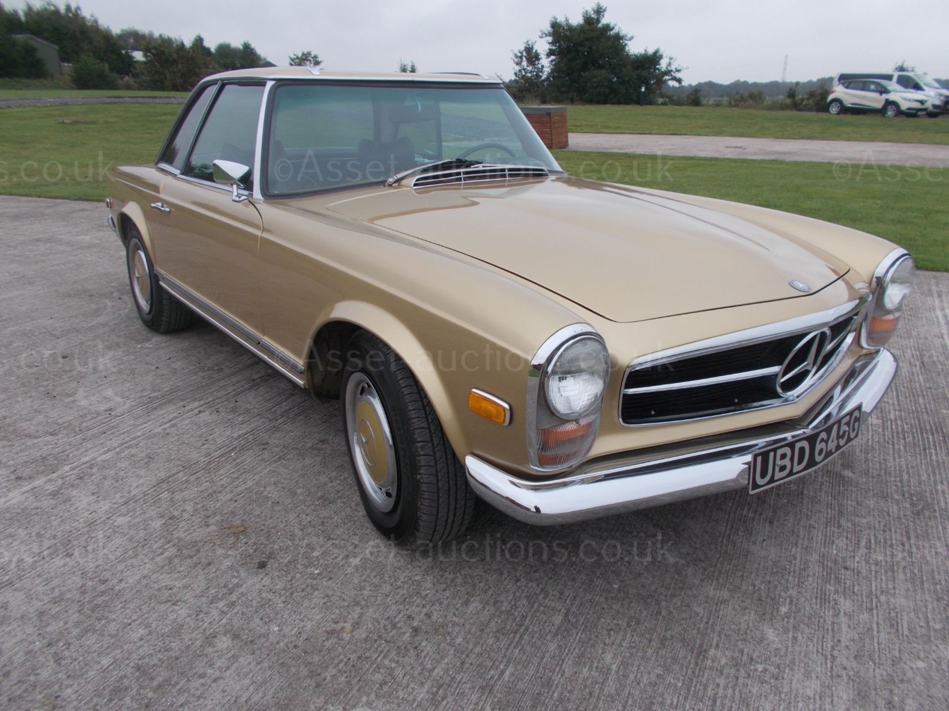 1969 MERCEDES 280SL PAGODA, AUTOMATIC, HARD/SOFT TOPS, LEFT HAND DRIVE, AMERICAN IMPORT *PLUS VAT* - Image 2 of 38