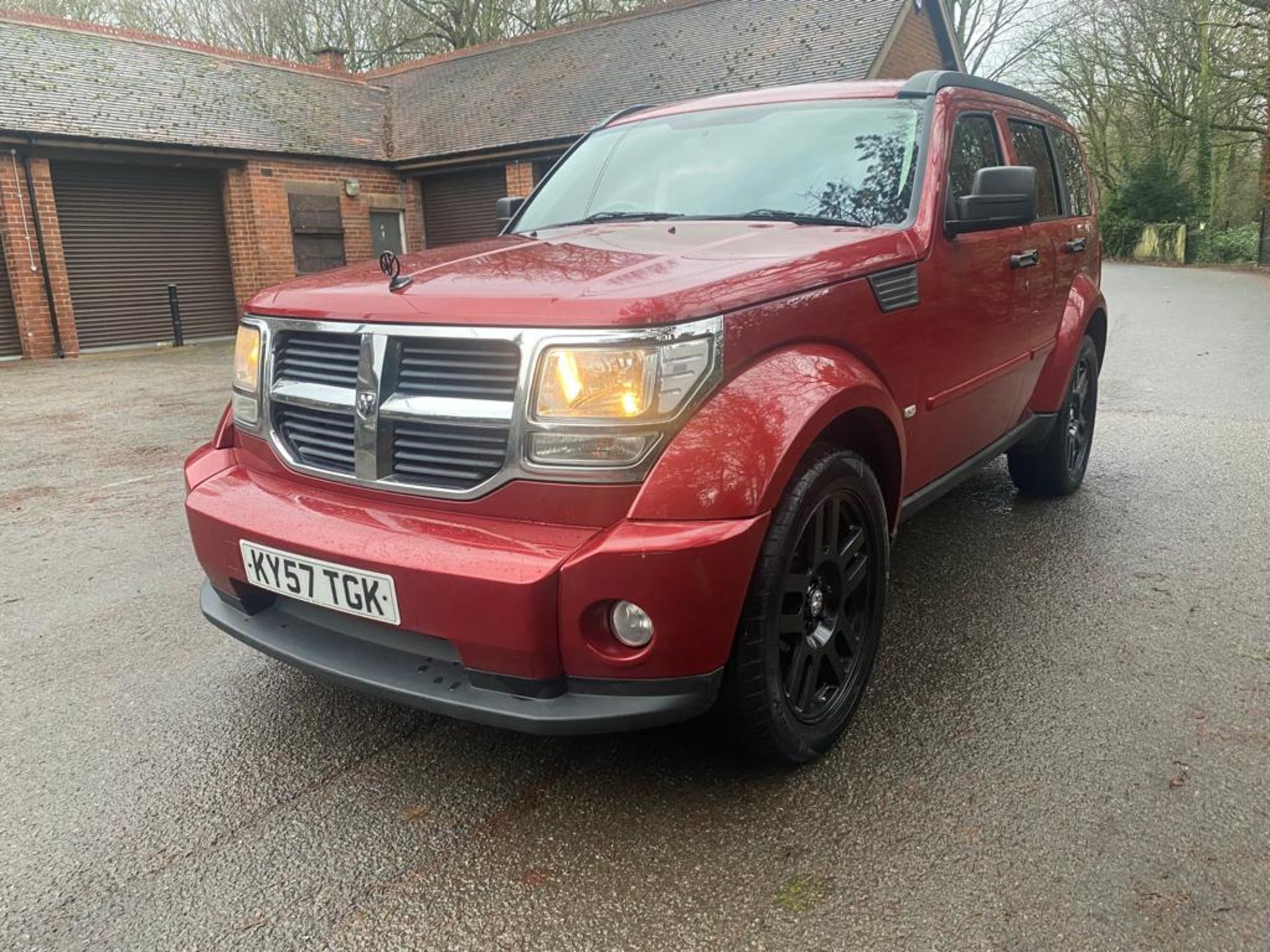 2007 DODGE (USA) NITRO SXT CRD AUTO 4x4 RED ESTATE, 109K MILES, HEATED SEATS *NO VAT* - Image 3 of 12