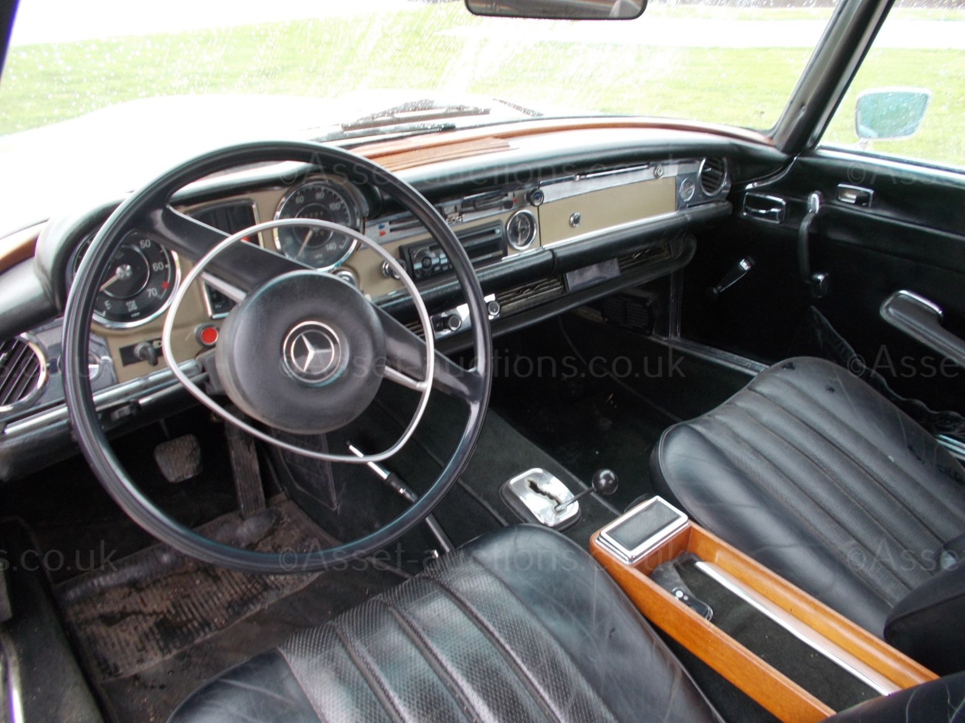 1969 MERCEDES 280SL PAGODA, AUTOMATIC, HARD/SOFT TOPS, LEFT HAND DRIVE, AMERICAN IMPORT *PLUS VAT* - Image 38 of 38