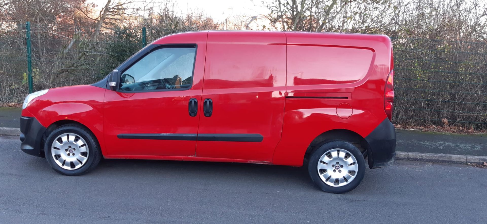 2014 FIAT DOBLO 16V MULTIJET RED PANEL VAN, 44,435 MILES, REVERSING SENSORS *PLUS VAT* - Image 3 of 13