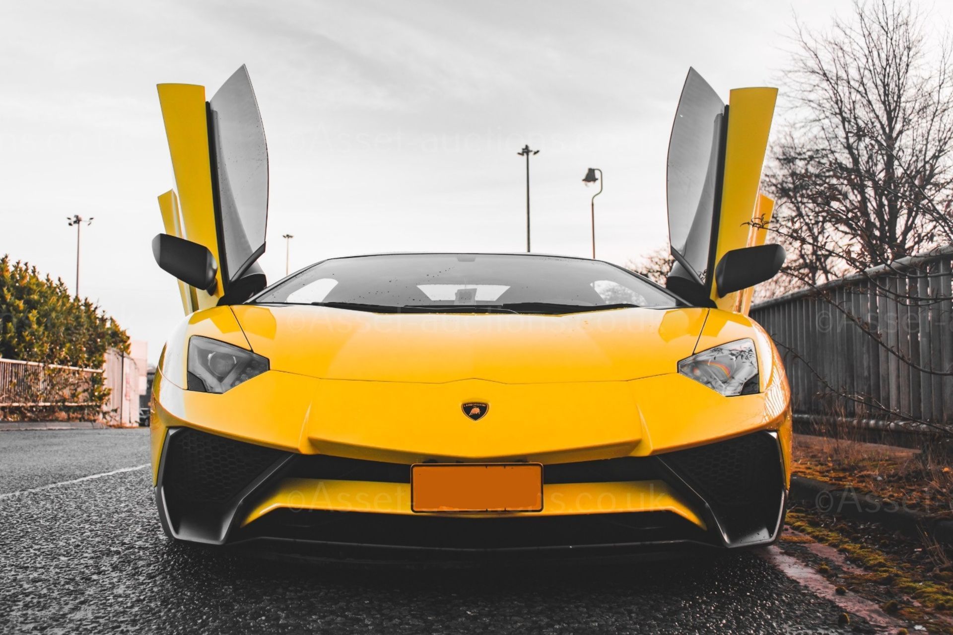 2016 YELLOW LAMBORGHINI AVENTADOR SV ROADSTER, HUGE SPEC, 8700km *PLUS VAT* - Image 3 of 16