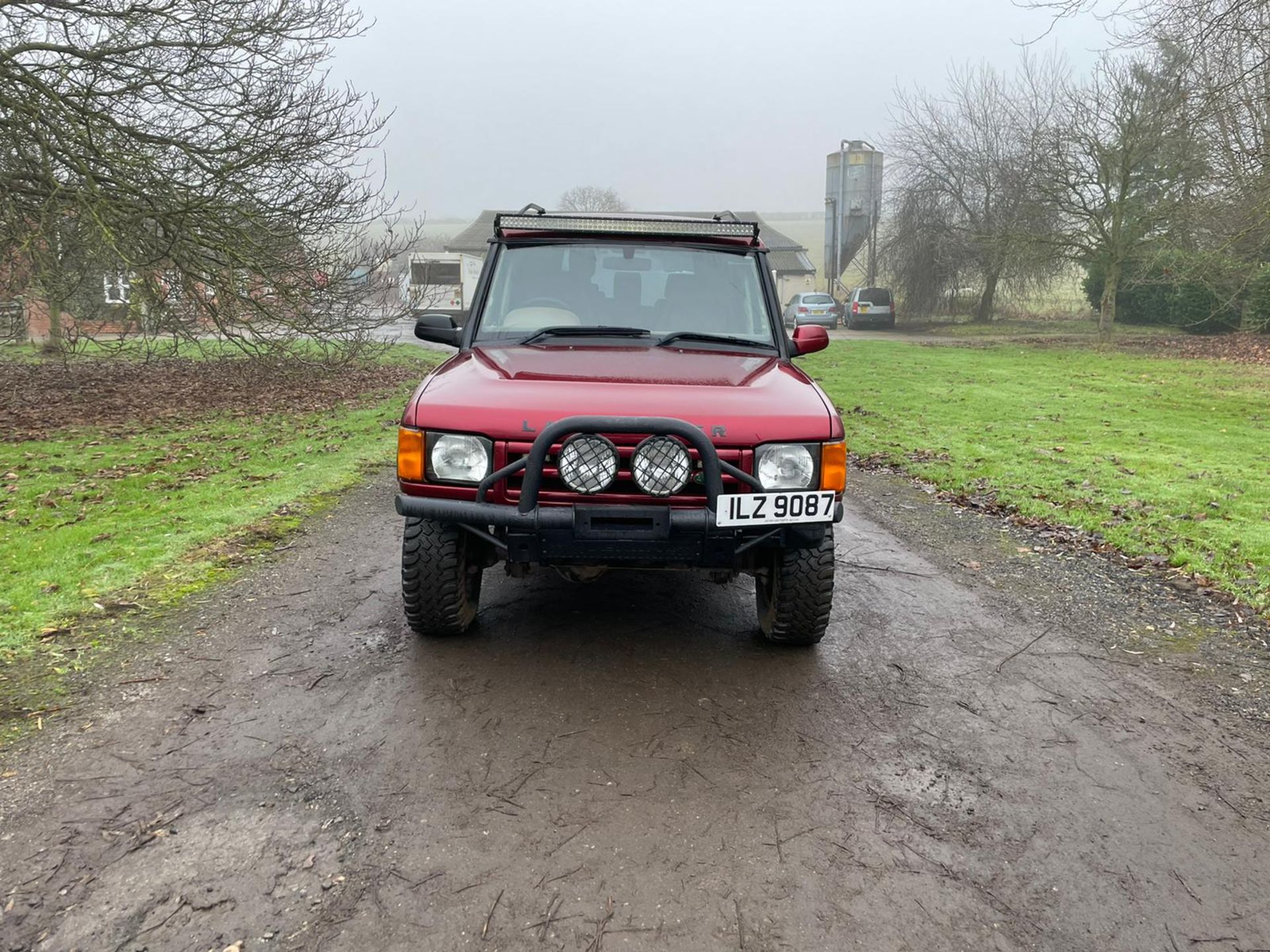 2001 LAND ROVER DISCOVERY TD5 RED ESTATE, 157,895 MILES, 2.5 DIESEL * NO VAT* - Image 3 of 16