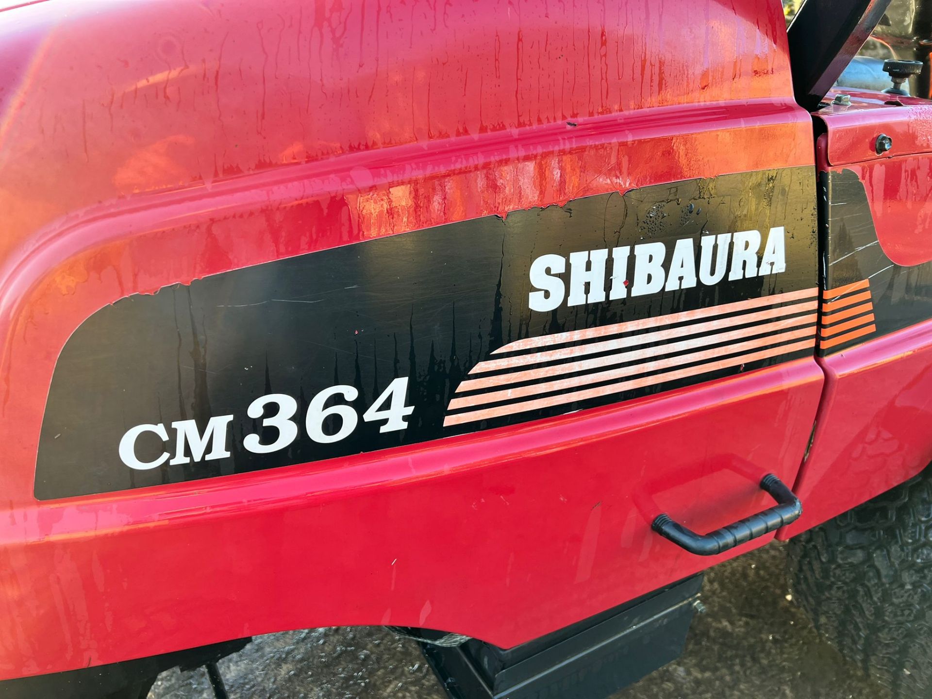 SHIBAURA CM364 4x4 RIDE ON MOWER, RUNS DRIVES AND CUTS, SHOWING 4189 HOURS *PLUS VAT* - Image 12 of 13