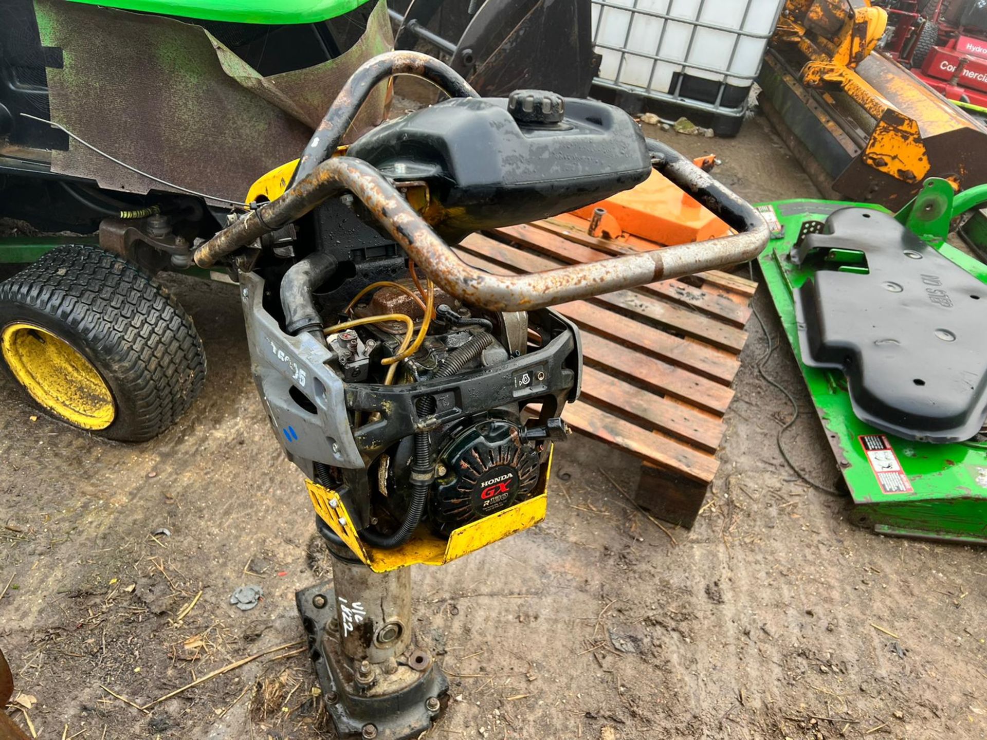 2016 ATLAS COPCO LT5005 TRENCH RAMMER, GOOD COMPRESSION, HONDA GX120 ENGINE *PLUS VAT* - Image 2 of 4