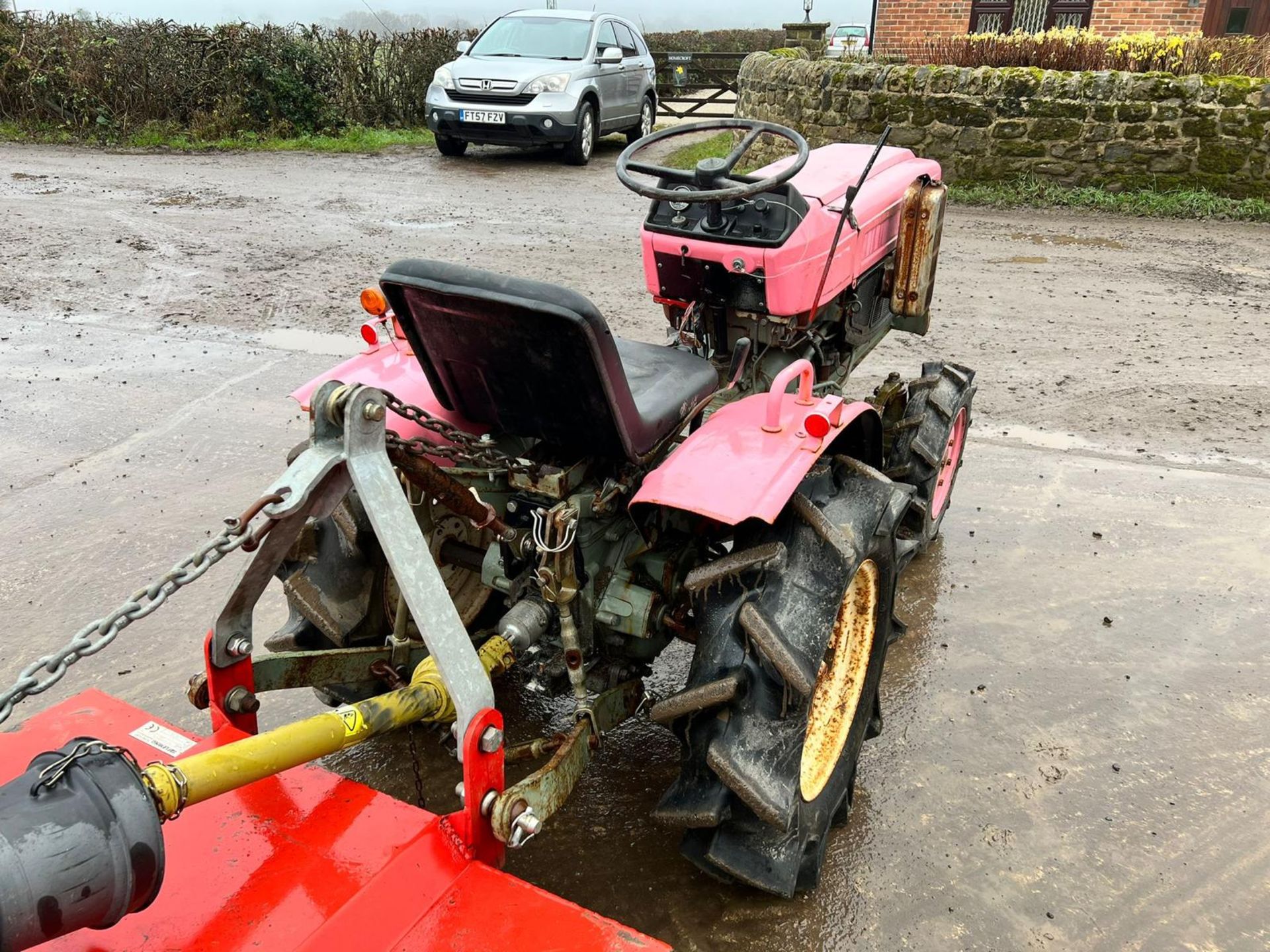 YANMAR YM1401D 14hp 4WD COMPACT TRACTOR WITH 4ft FLEMING TOPPER, RUNS DRIVES AND CUTS *PLUS VAT* - Image 8 of 14