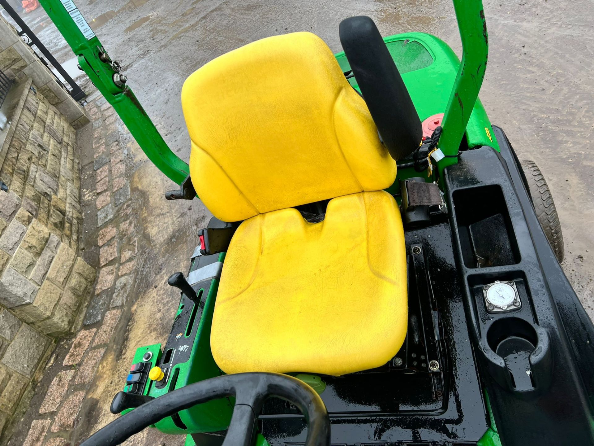 2009 JOHN DEERE 1445 4WD RIDE ON MOWER, RUNS DRIVES AND CUTS, SHOWING A LOW 3794 HOURS *PLUS VAT* - Image 13 of 13