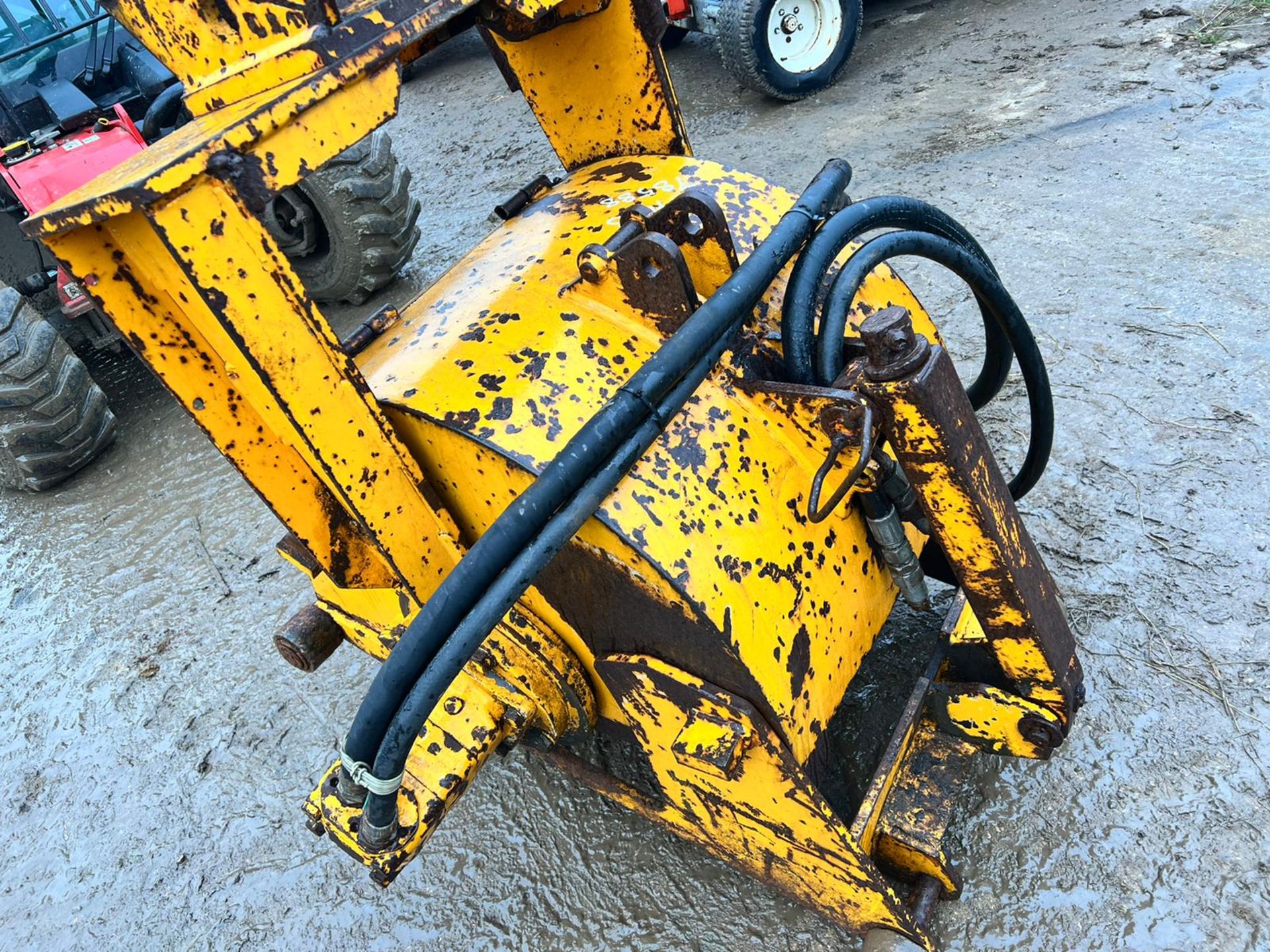 HYDRAULIC CONCRETE TRENCHER/PATCH PLANER, HYDRAULIC DRIVEN, 45mm PINS *PLUS VAT* - Image 5 of 9