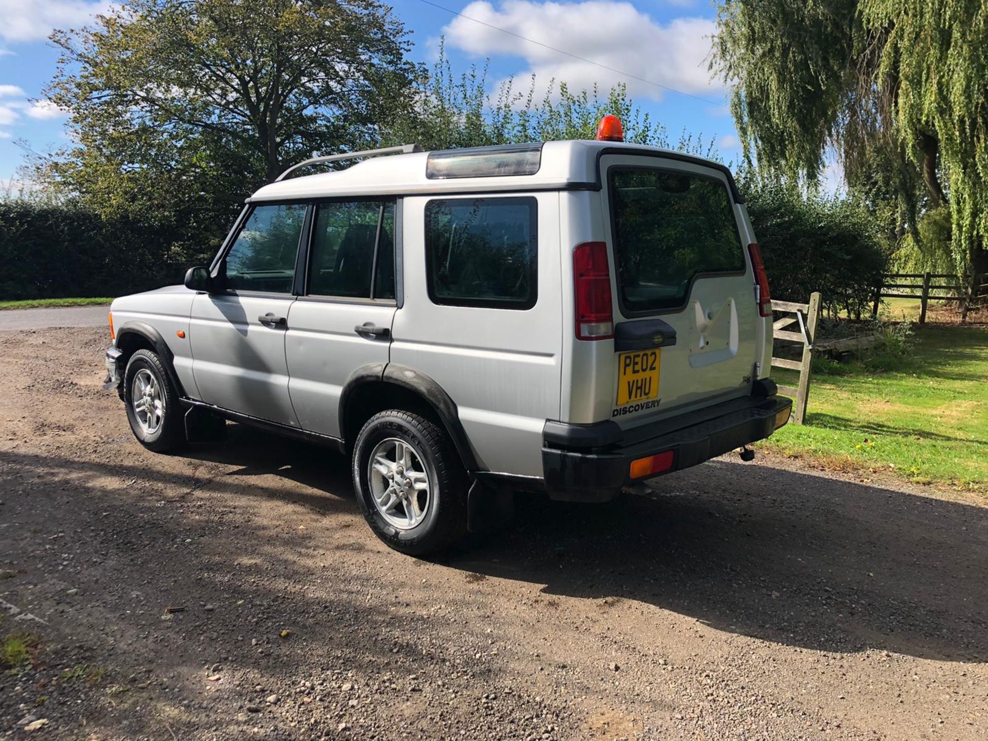 2002 LAND ROVER DISCOVERY TD5 GS SILVER ESTATE, 2.5 DIESEL ENGINE, 201,163 MILES *NO VAT* - Image 5 of 17
