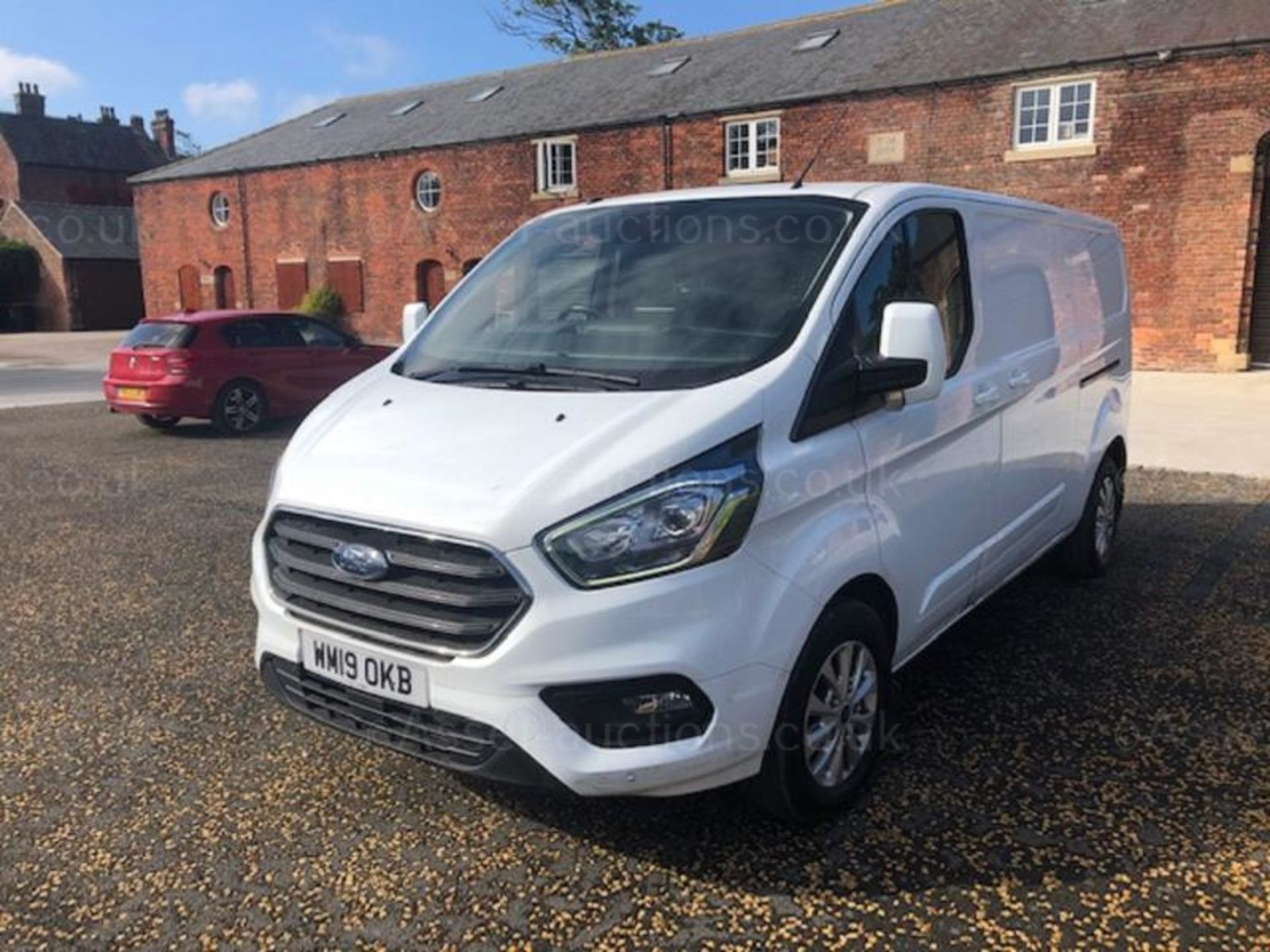 2019 FORD TRANSIT CUSTOM 300 LIMITED WHITE PANEL VAN, ONLY 23K MILES *PLUS VAT* - Image 3 of 11