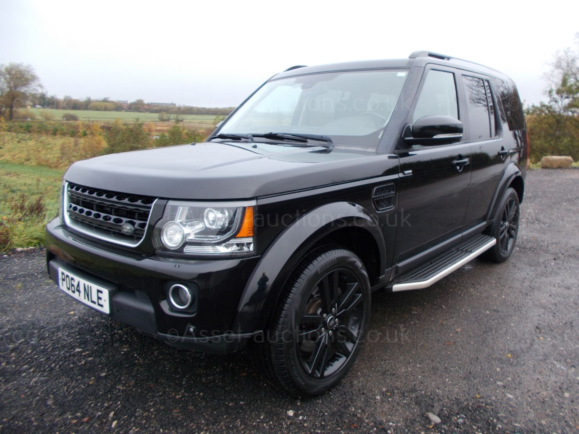 2015/64 LAND ROVER DISCOVERY HSE LUXURY SCV6 7 SEATER, 3.0 V6 PETROL SUPERCHARGED *PLUS VAT* - Image 3 of 27