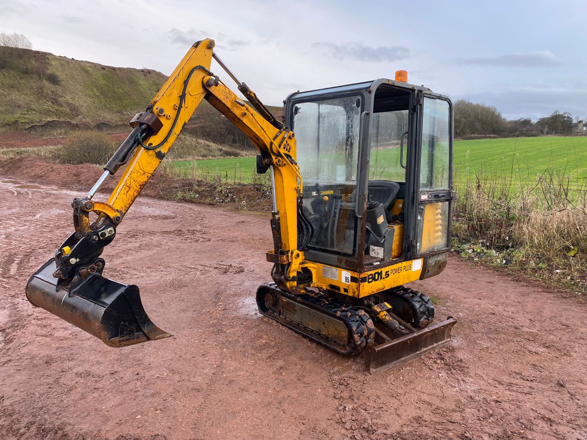 1997 JCB 801.5 POWER PLUS RUBBER TRACKED EXCAVATOR / DIGGER (P744 MVR) *PLUS VAT* - Image 5 of 18