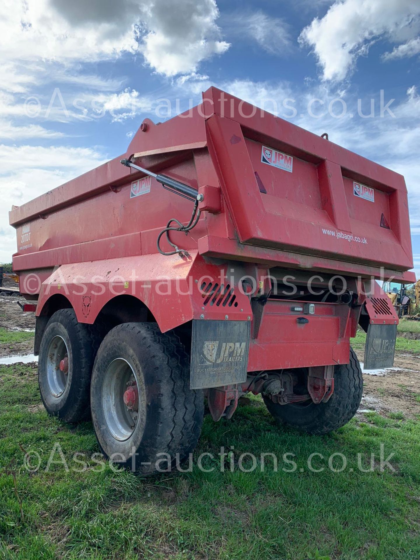 20 TONNE DUMP TRAILER, TYRES GOOD. NOT HAD MUCH WORK, SPRUNG DRAWBAR, ONE AIR, YEAR 2018 *PLUS VAT* - Image 2 of 7