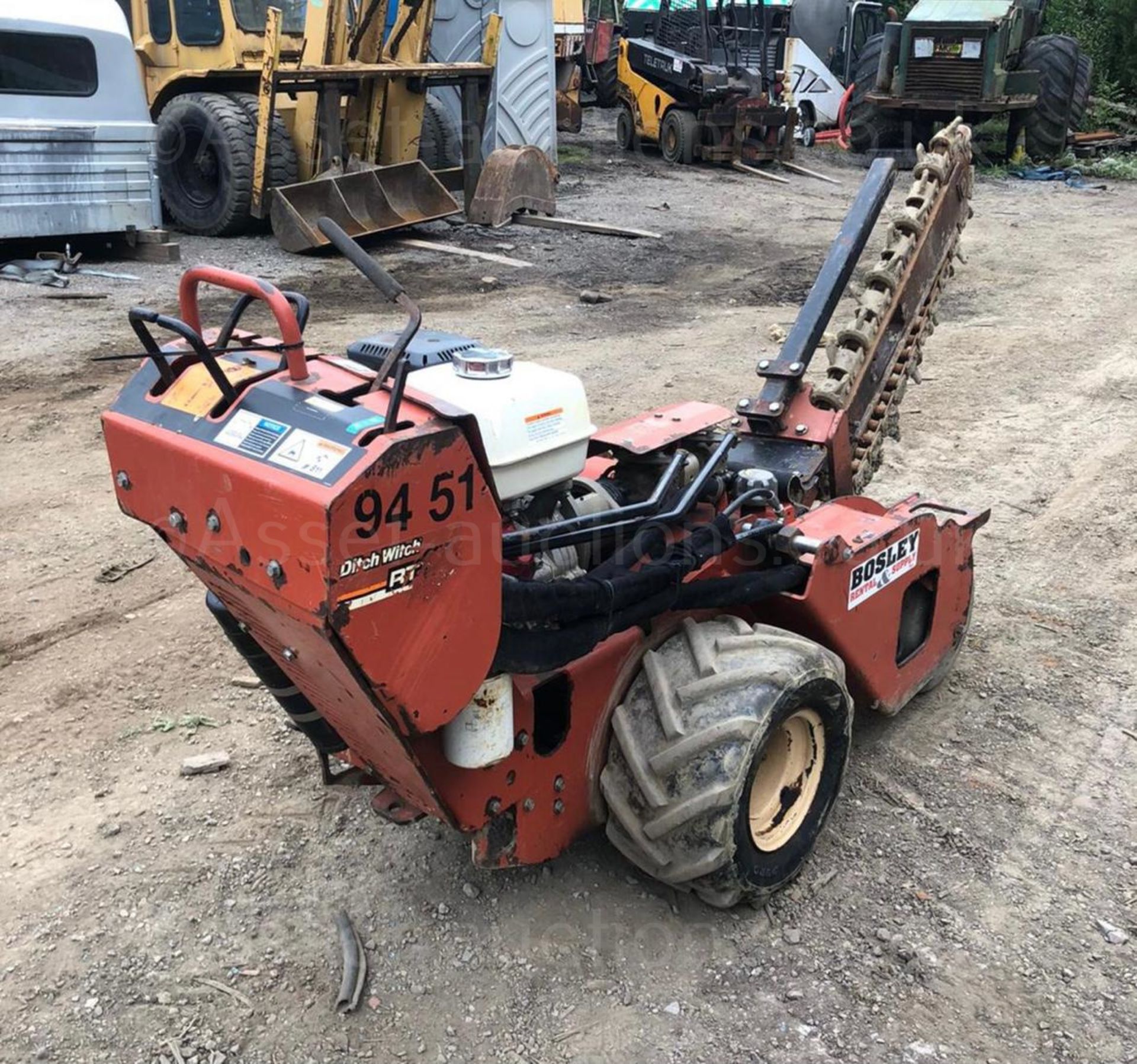 DITCH WITCH RT10 WALK BEHIND TRENCHER, RUNS DRIVES AND DIGS, SHOWING A LOW 130 HOURS *PLUS VAT* - Image 3 of 4