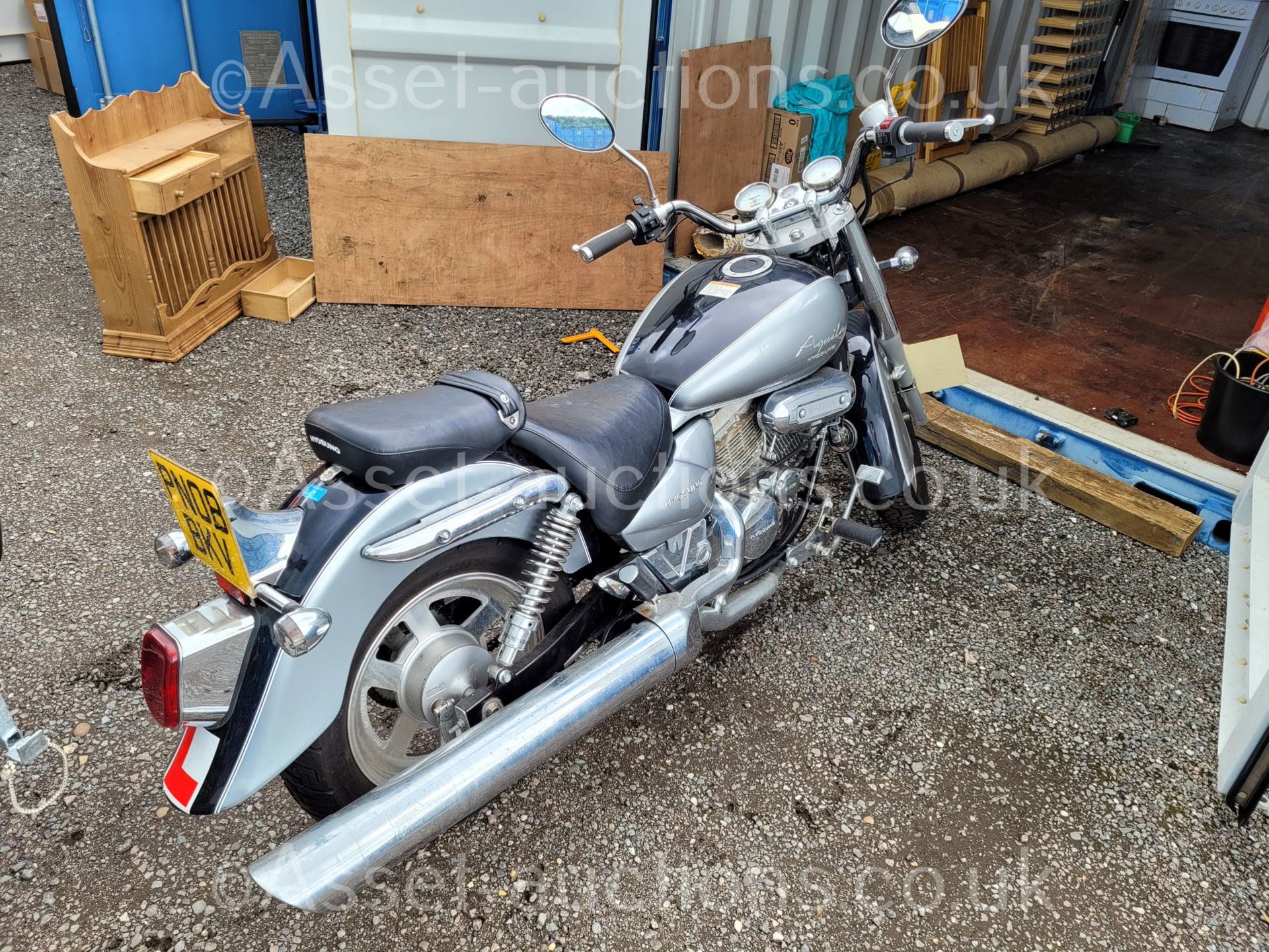 HYOSUNG AQUILA V-TWIN 125CC ONLY 1677 MILES, VERY LOW MILEAGE IN GOOD CONDITION WITH LIKE NEW TYRES - Image 2 of 4