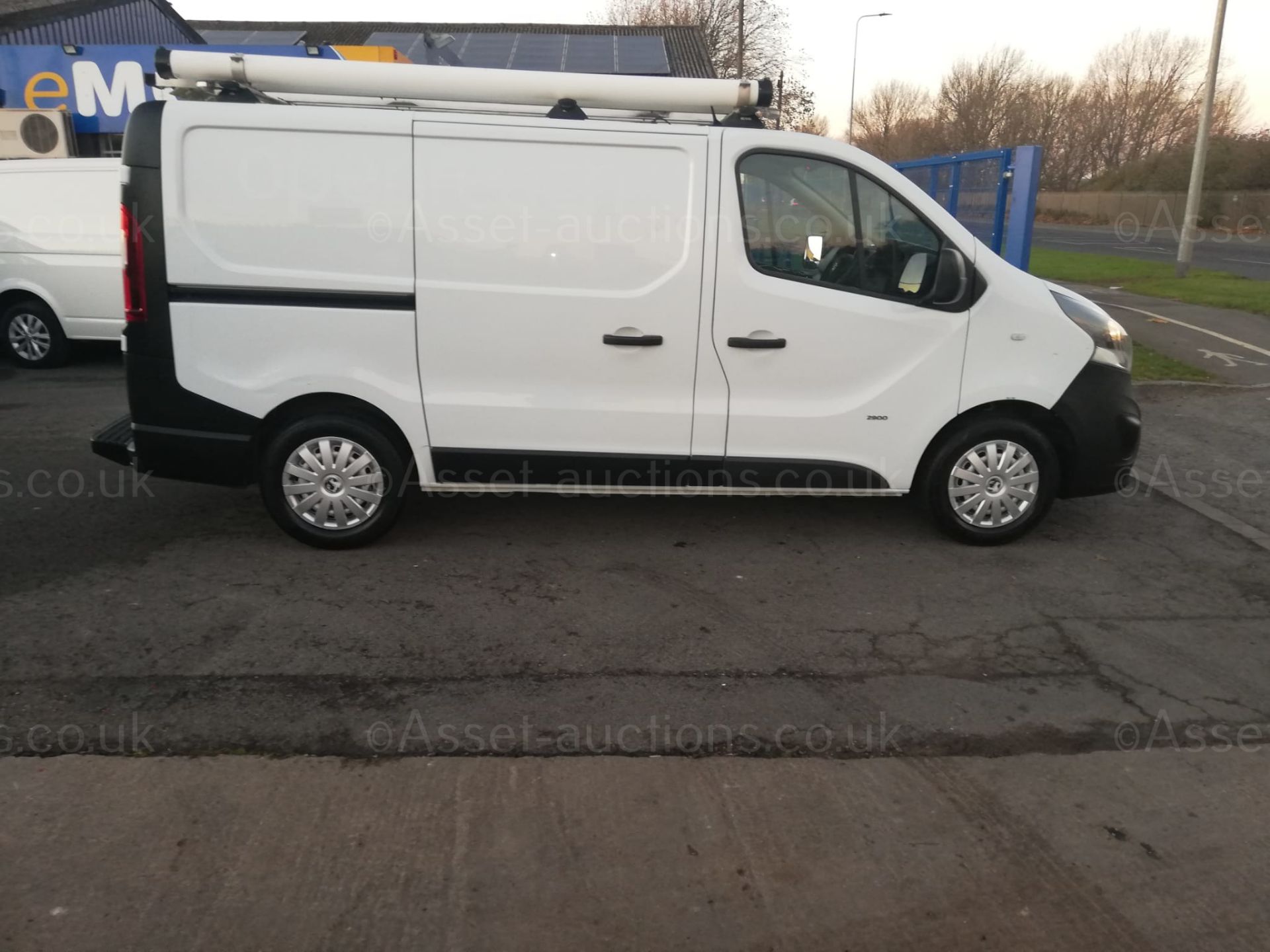 2014/64 VAUXHALL VIVARO 2900 CDTI ECOFLEX WHITE PANEL VAN, 1.6 DIESEL, 75K MILES WITH FSH *PLUS VAT* - Image 8 of 11