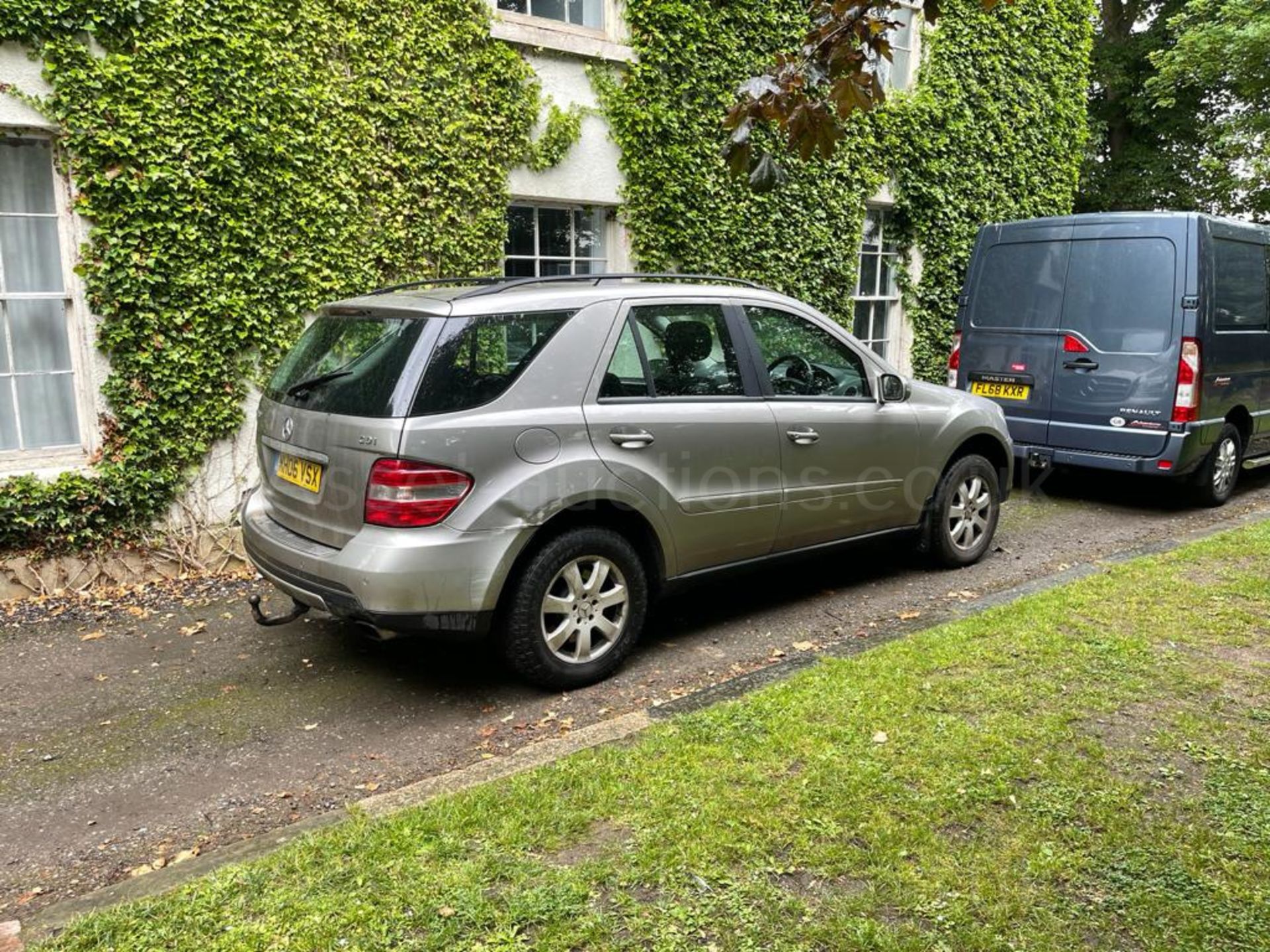 2006 MERCEDES ML 320 CDI SE AUTO SILVER ESTATE, SHOWING 140,757 MILES, 3.0 DIESEL ENGINE *NO VAT* - Image 4 of 12