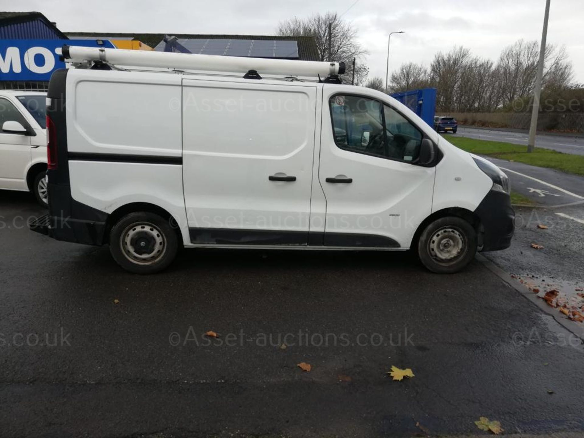 2014/64 VAUXHALL VIVARO 2900 CDTI ECOFLEX WHITE PANEL VAN, 1.6 DIESEL, 49K MILES EITH FSH *PLUS VAT* - Image 8 of 9