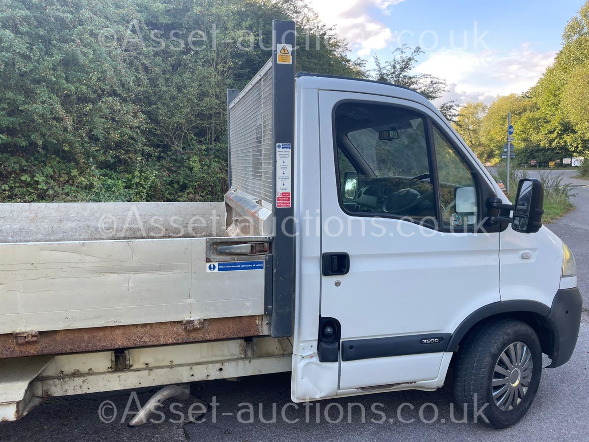 2007 VAUXHALL MOVANO 3500 CDTI MWB WHITE TIPPER VAN, 2.5 DIESEL ENGINE, 95,185 MILES *NO VAT* - Image 8 of 21