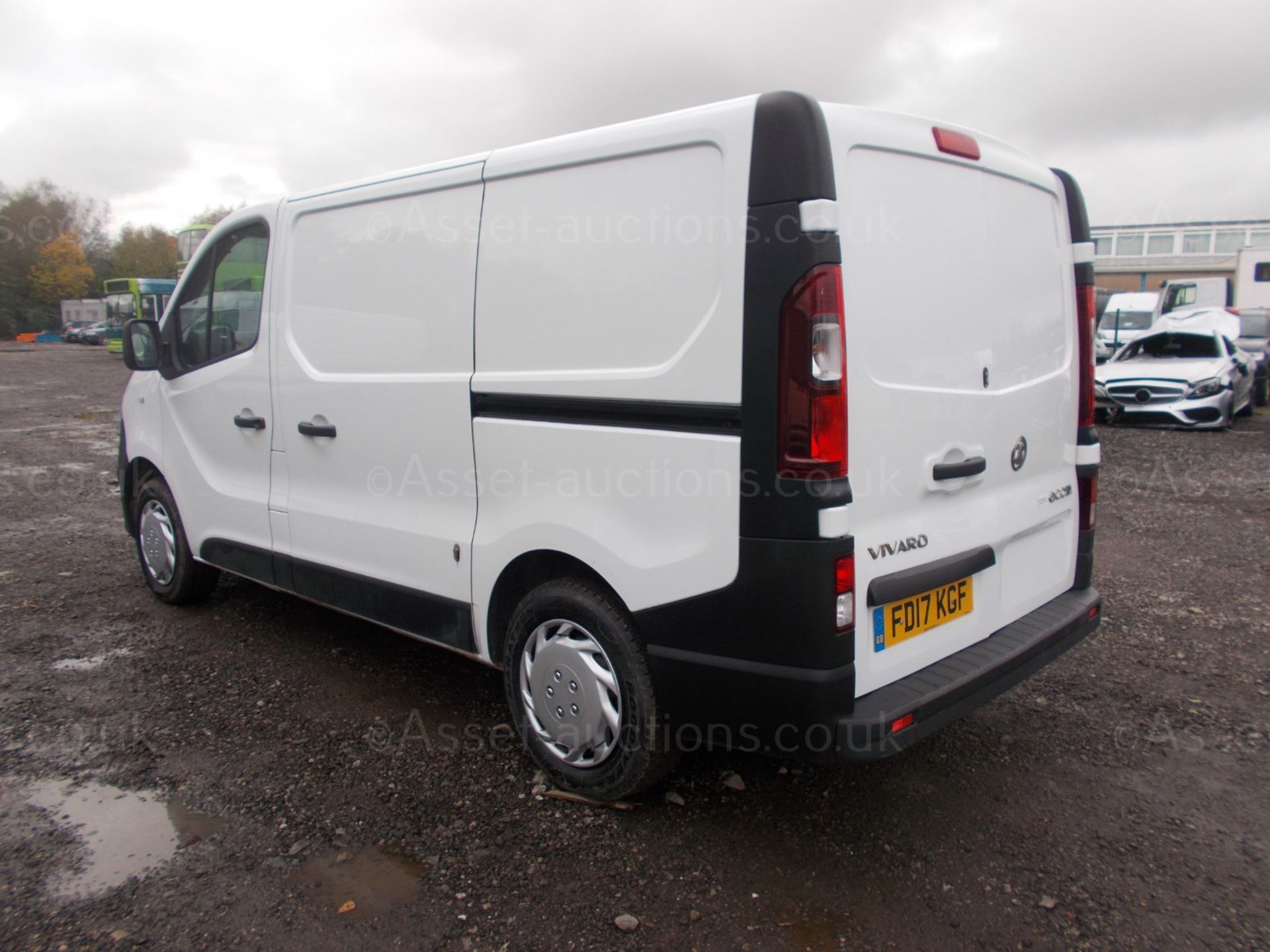 2017 (17) VAUXHALL VIVARO 2700 CDTI ECOFLEX S/S PANEL VAN, 1.6 DIESEL, LOW MILEAGE 47K *PLUS VAT* - Image 5 of 25