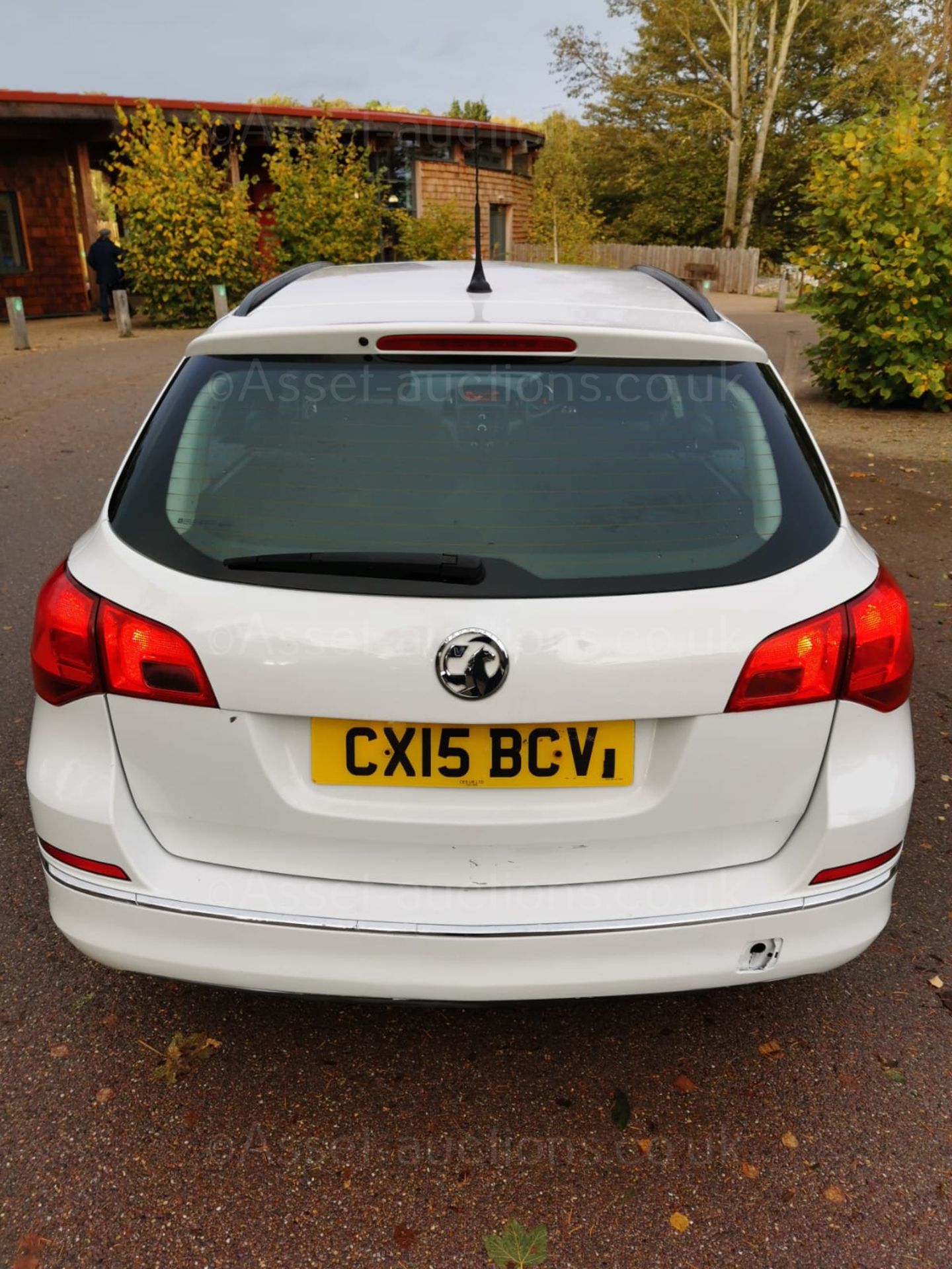 2015 VAUXHALL ASTRA EMERG-Y SERV CDTIEC WHITE ESTATE, 1.6 DIESEL, SHOWING 119K MILES *NO VAT* - Image 6 of 22