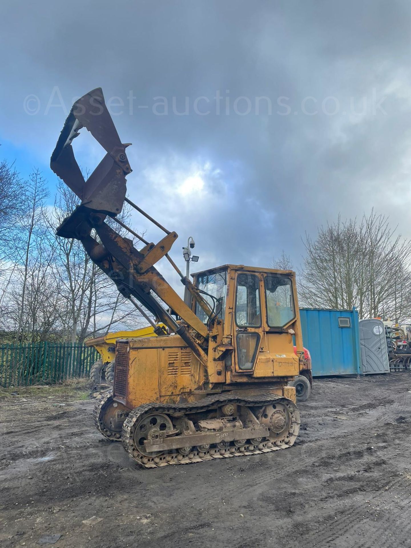 KOMATSU D31S DOZER, RUNS AND WORKS, 4 IN 1 BUCKET *PLUS VAT*