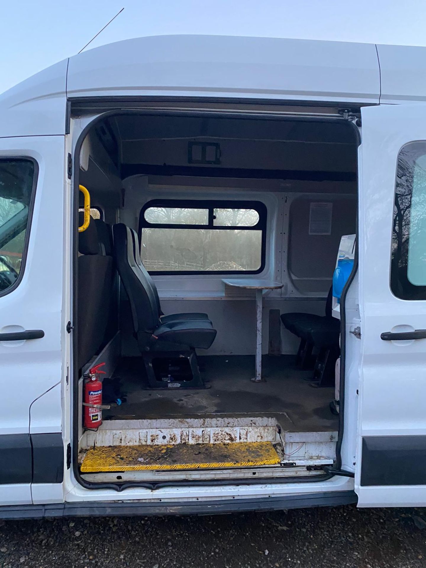 2016/66 FORD TRANSIT 350 WHITE WELFARE VAN, 64K MILES, 7 SEATS, 2.2 DIESEL *PLUS VAT* - Image 9 of 13