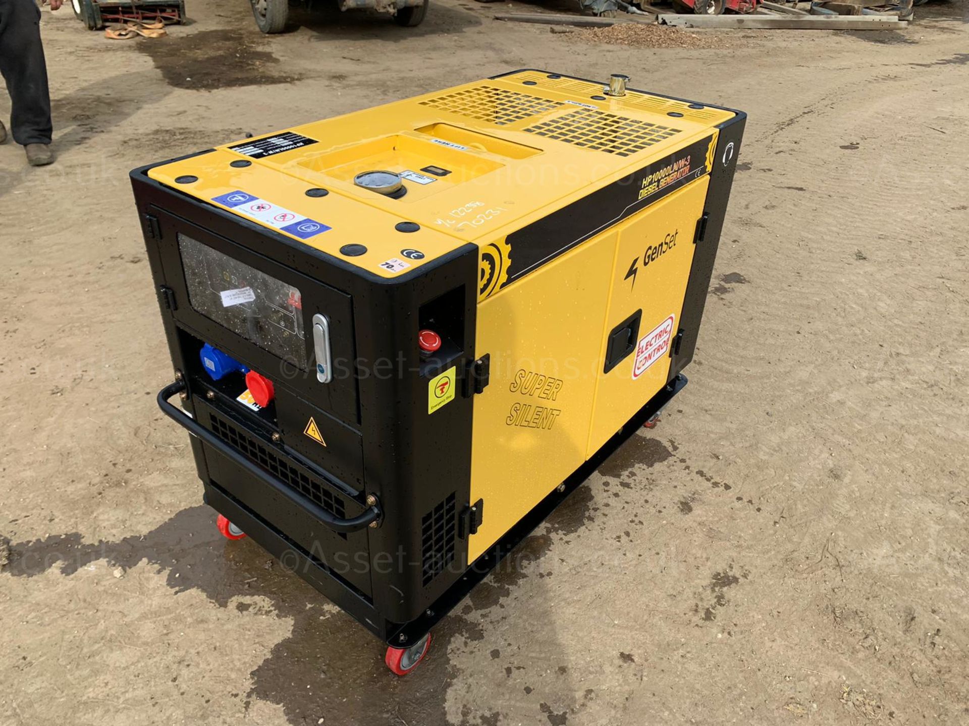 NEW AND UNUSED GENSET 12KvA HP10000N/W-3 DIESEL GENERATOR WELDER, 220 OR 380 VOLTS *PLUS VAT* - Image 3 of 13