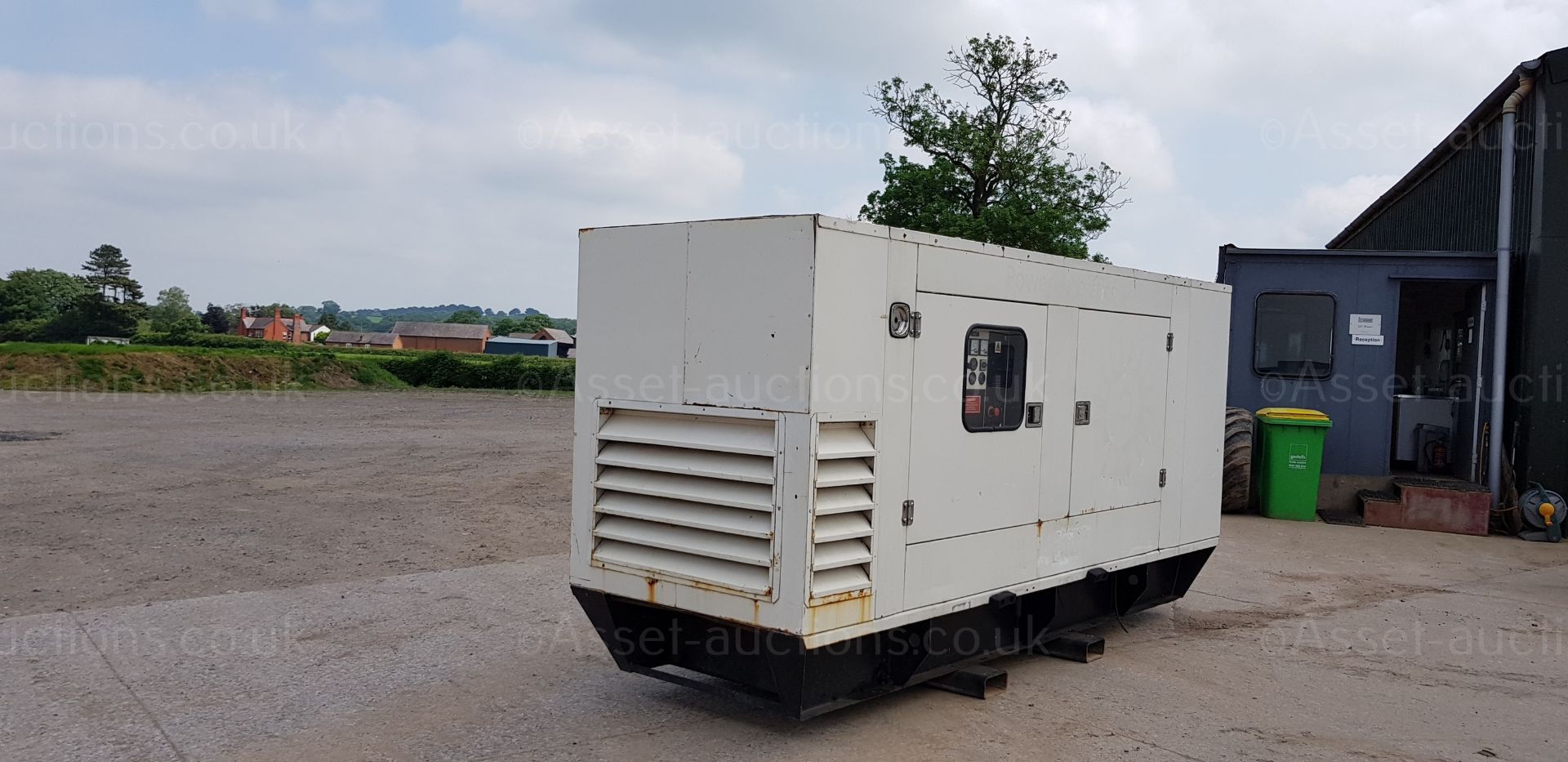 2005 250 KVA PERKINS SILENT DIESEL GENERATOR, 18239 HOURS RUN *PLUS VAT* - Image 5 of 8