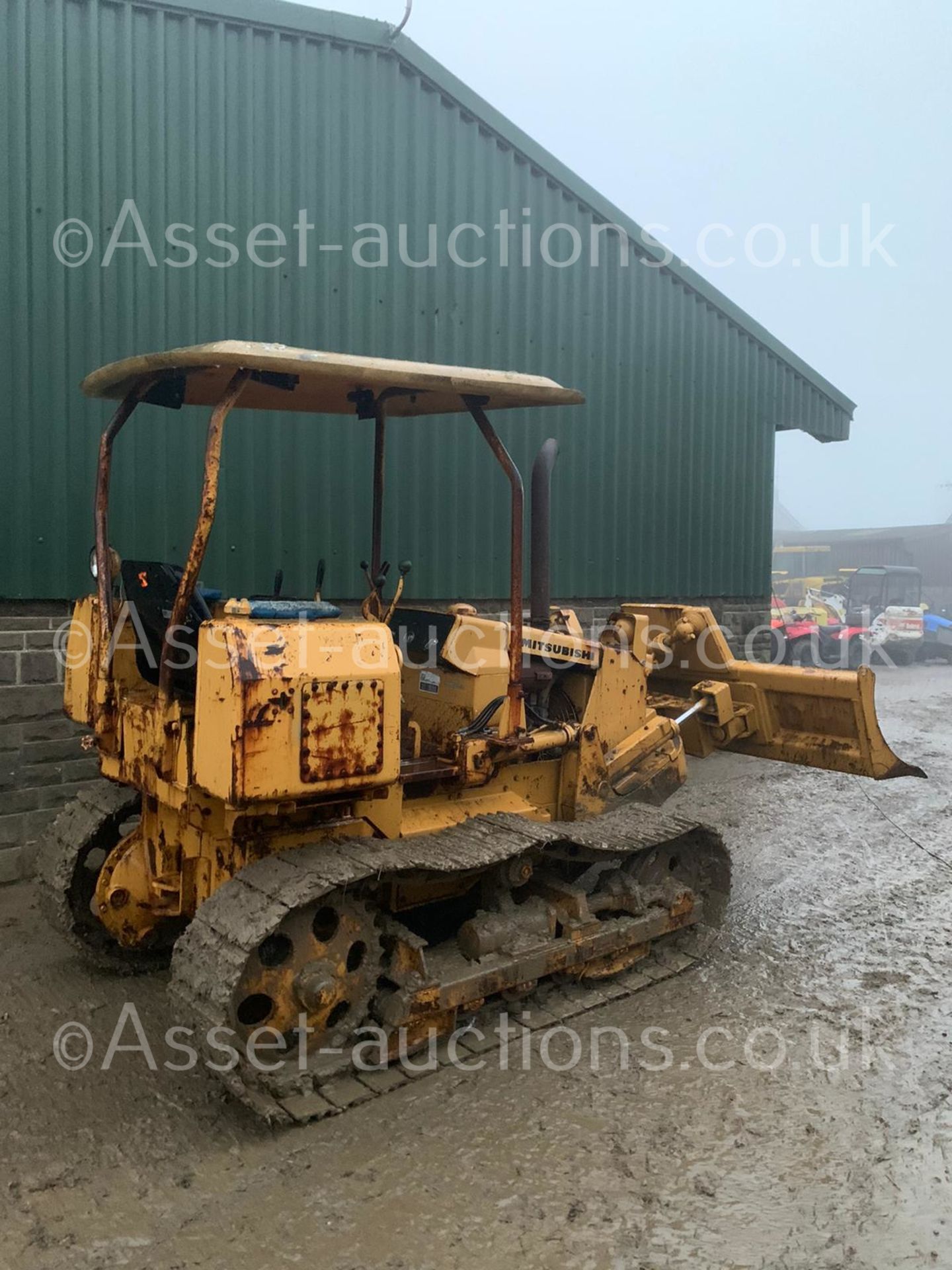 MITSUBISHI BD2F DOZER, RUNS, DRIVES AND PUSHES, 6 WAY BLADE, CAT S4E ENGINE *PLUS VAT* - Image 5 of 18