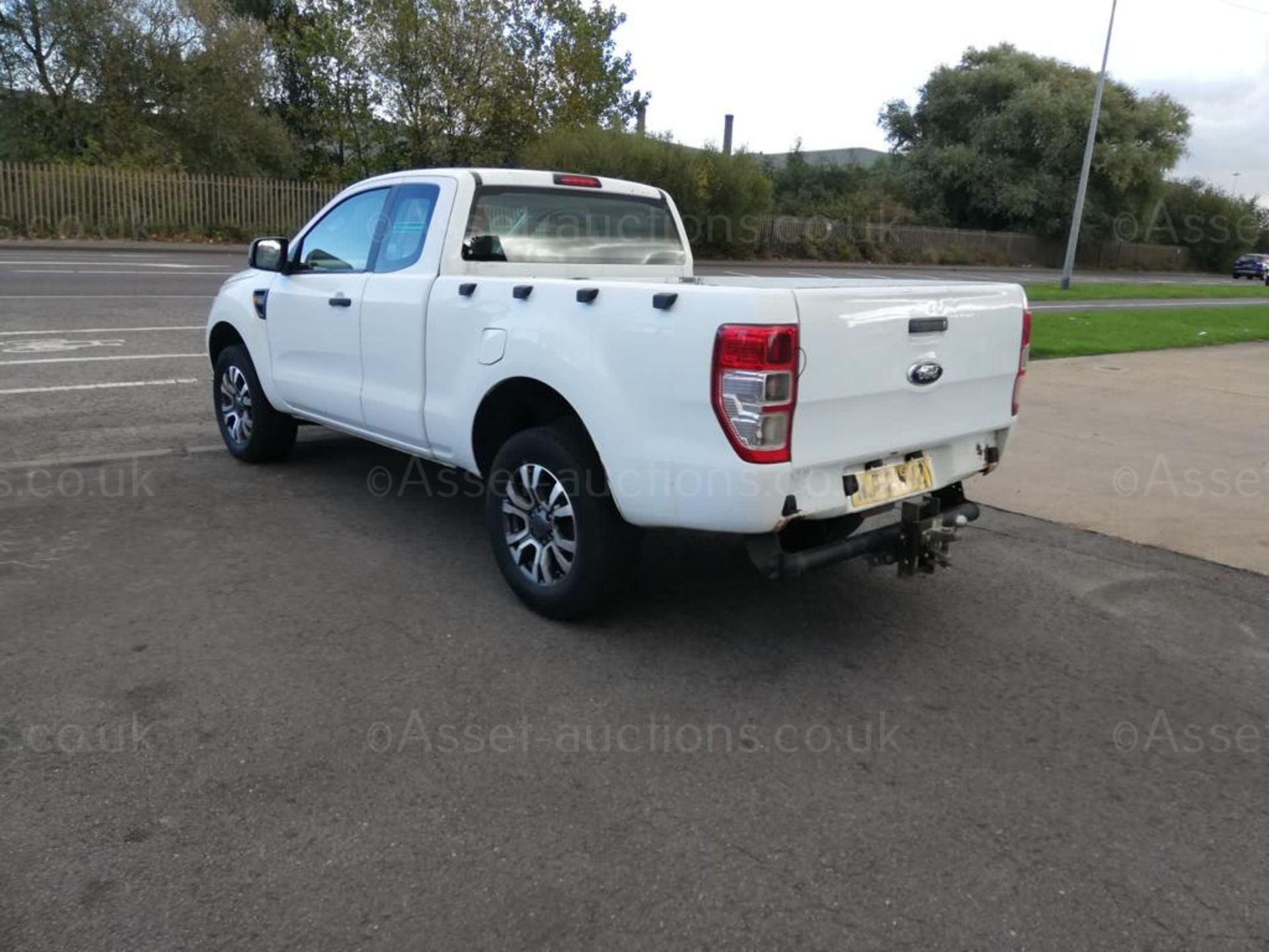 2012 FORD RANGER XL 4X4 TDCI WHITE PICK UP, 2.2 DIESEL, 157K MILES, ALLOY WHEELS, AIR CON *PLUS VAT* - Image 5 of 9