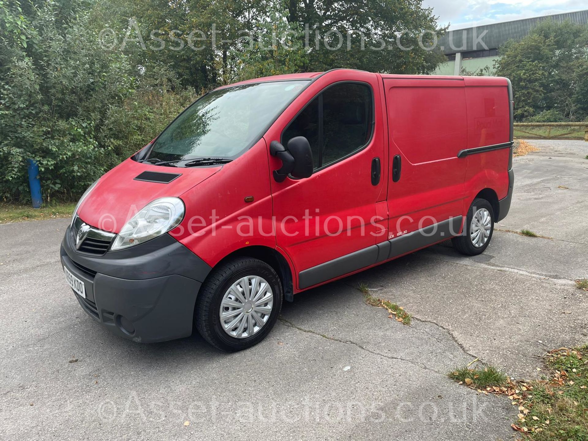 2009 VAUXHALL VIVARO 2700 CDTI SWB RED PANEL VAN, 2.0 DIESEL ENGINE, 125,530 MILES *NO VAT* - Image 5 of 38