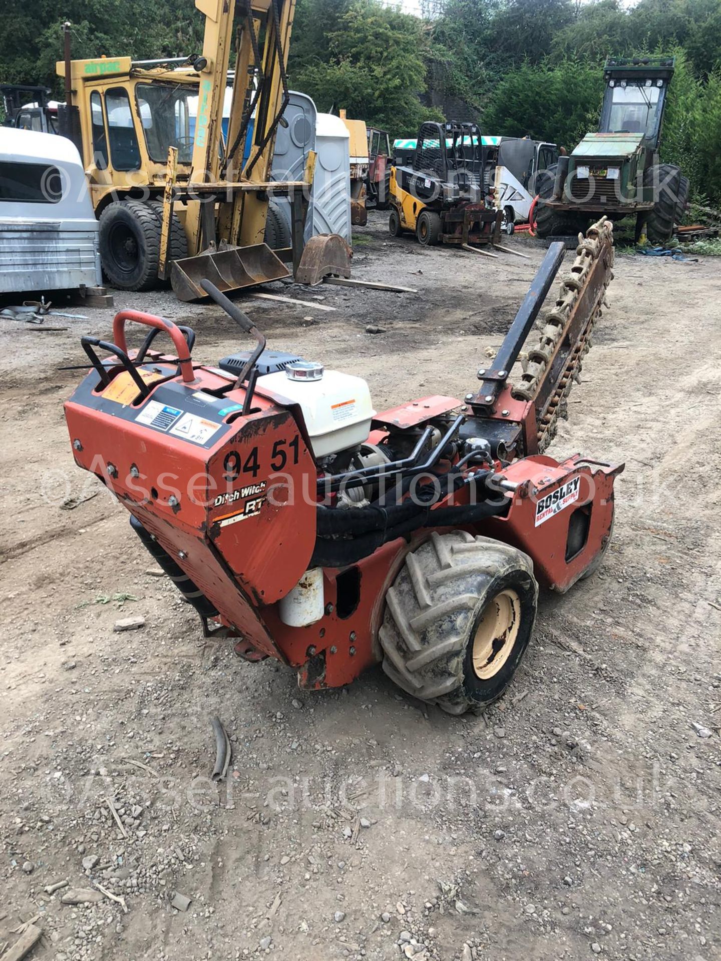 DITCH WITCH WALK BEHIND TRENCHER, RUNS, DRIVES AND DIGS *PLUS VAT* - Image 5 of 8