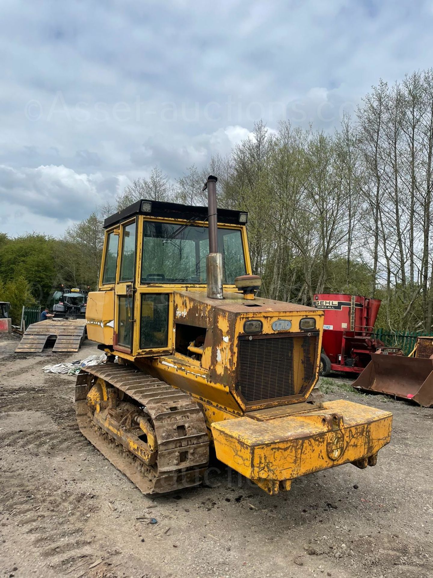 REAR TRACK MARSHALL 135 DOZER DROT, 584 RECORDED HOURS, REAR ARMS WITH 3 POINT LINKAGE *PLUS VAT* - Image 4 of 14