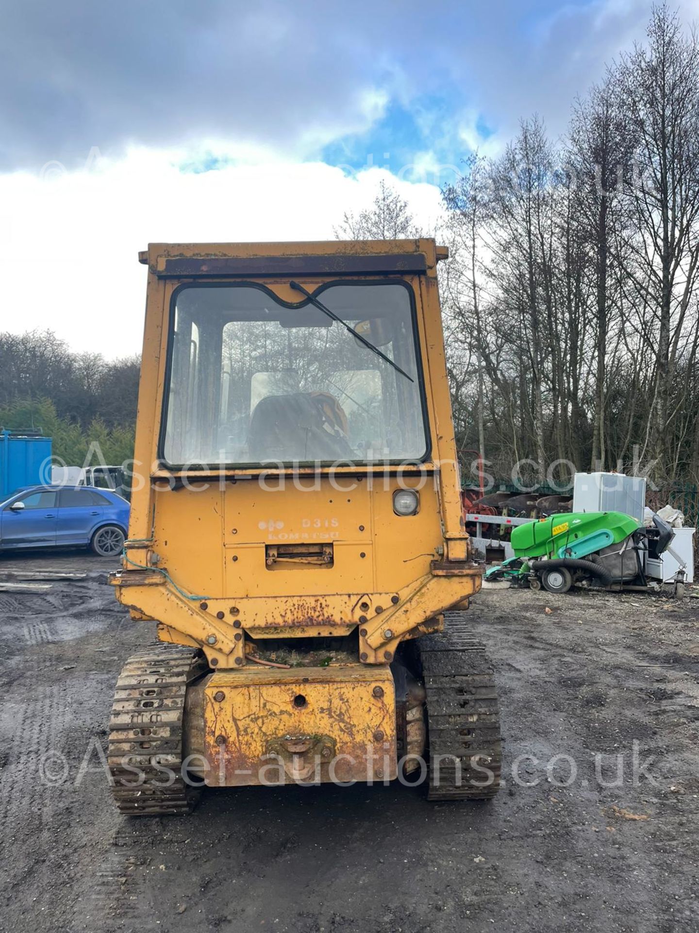 KOMATSU D31S DOZER, RUNS AND WORKS, 4 IN 1 BUCKET *PLUS VAT* - Image 5 of 14