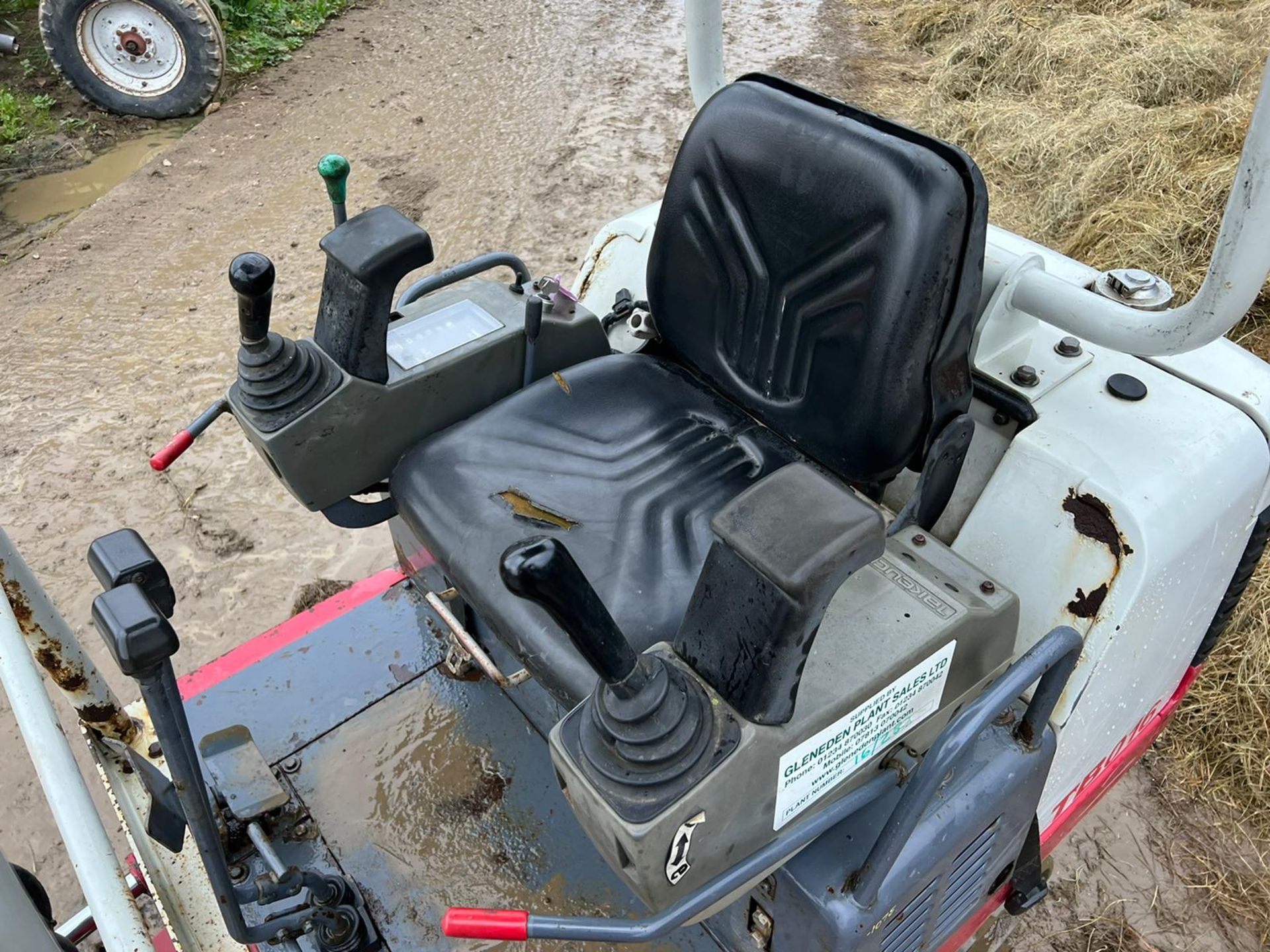 2010 TAKEUCHI TB016 1.6 TON MINI DIGGER WITH NEW AND UNUSED HMB ROCK BREAKER, 2102 HOURS *PLUS VAT* - Image 21 of 21