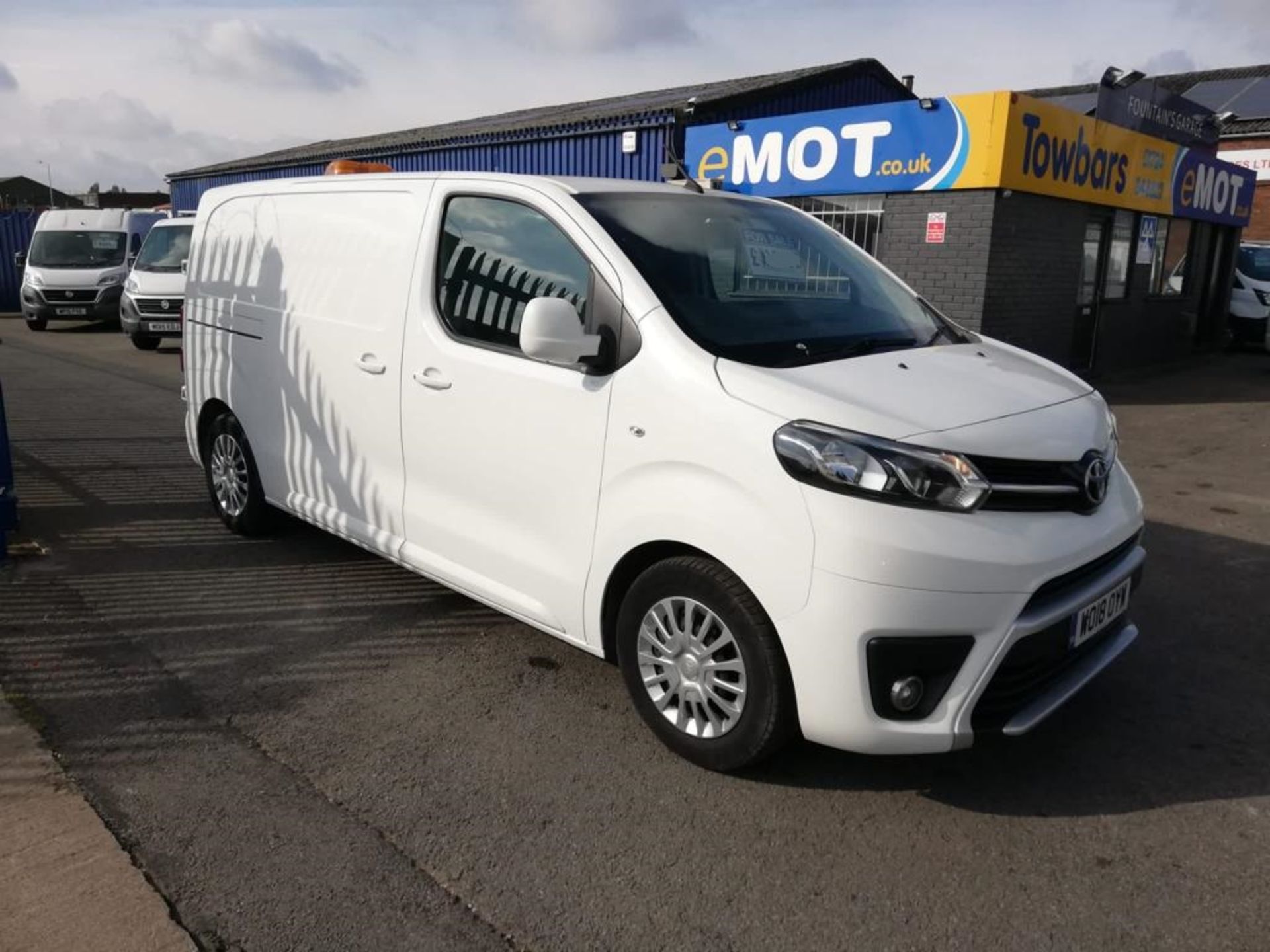 2018/18 TOYOTA PROACE COMFORT WHITE PANEL VAN, 1560cc DIESEL ENGINE, 70,500 MILES *PLUS VAT*