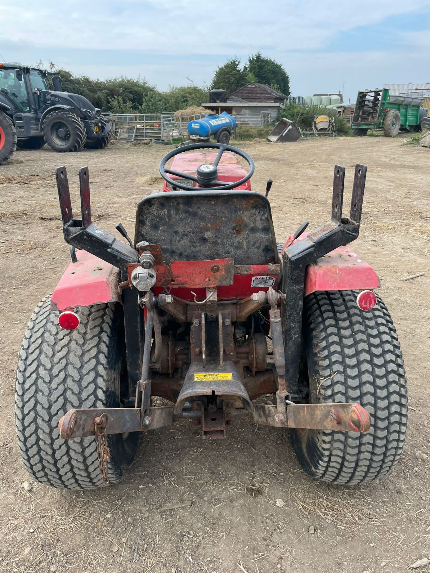 MASSEY FERGUSON 1010 COMPACT TRACTOR, 42 RECORDED HOURS, 3 POINT LINKAGE *NO VAT* - Image 4 of 7