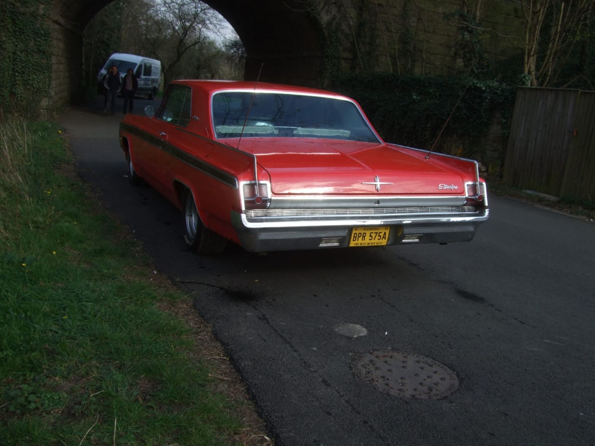 1963 OLDSMOBILE, STARFIRE COUPE, RARE CAR! SHOWING 71,026 MILES, MOT AND TAX EXEMPT *NO VAT* - Image 3 of 11