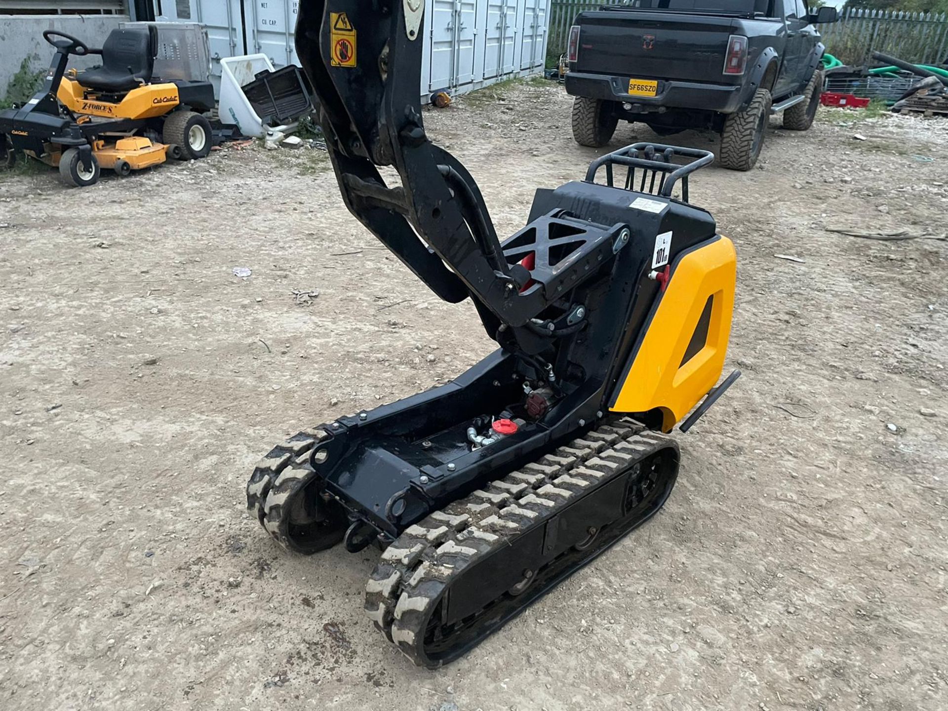 2019 JCB HTD-5 DIESEL TRACKED DUMPER, RUNS DRIVES AND DUMPS, 2 SPEED TRACKING, ELECTRIC START - Image 7 of 13