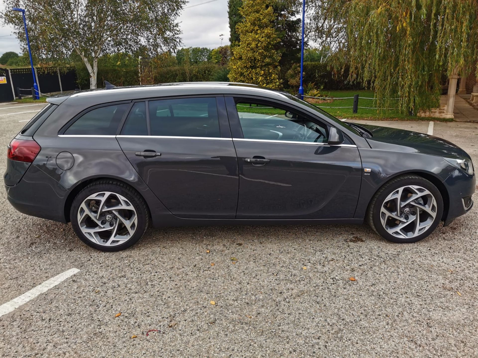 2016 VAUXHALL INSIGNIA SRI NAV CDTI EFL GREY ESTATE, SHOWING 9532 MILES, 2.0 DIESEL *NO VAT* - Image 8 of 28